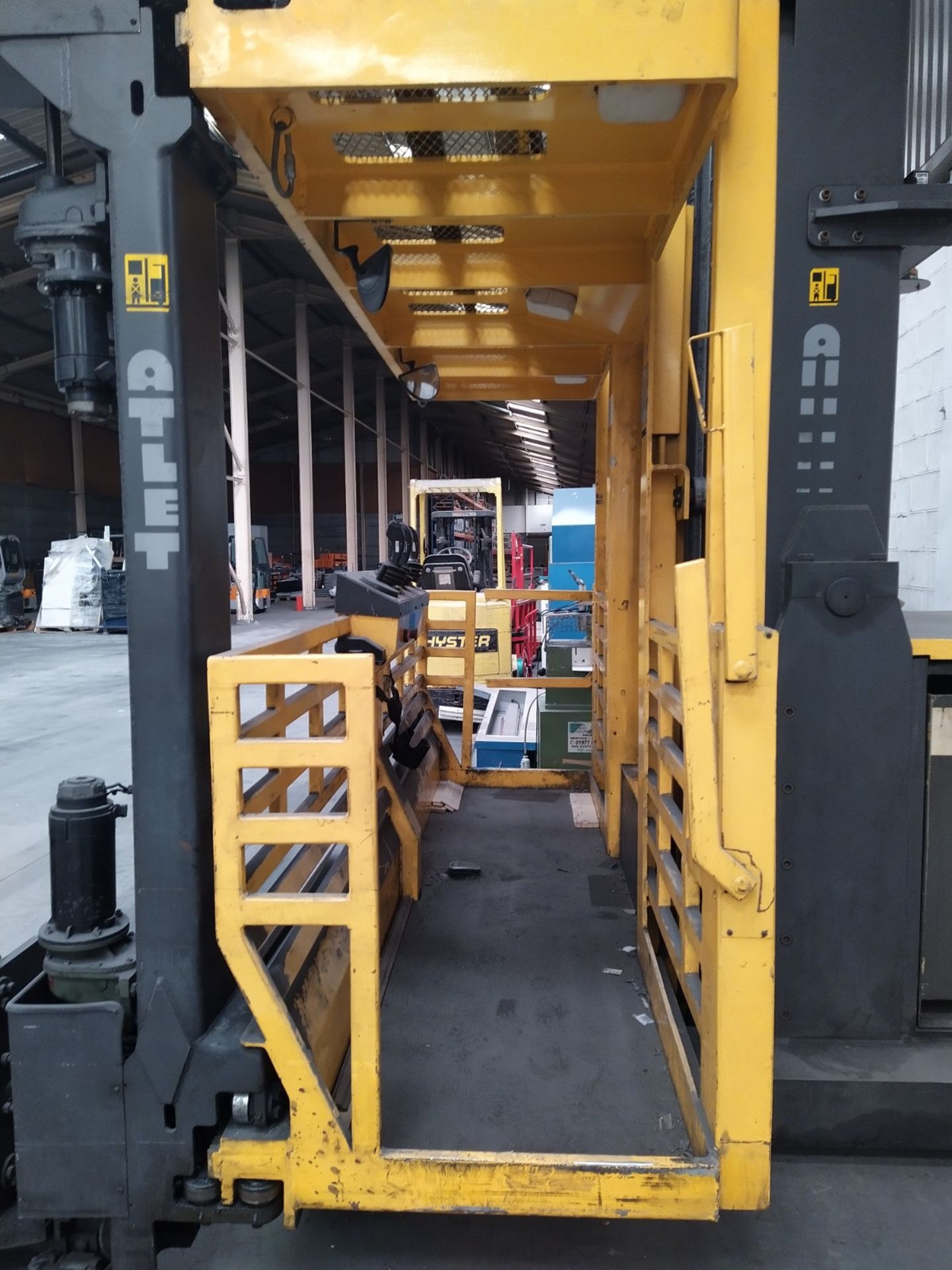 Atlet Combi Narrow Aisle Fork Truck, free loading onto purchasers transport - yes, item located in - Image 3 of 6