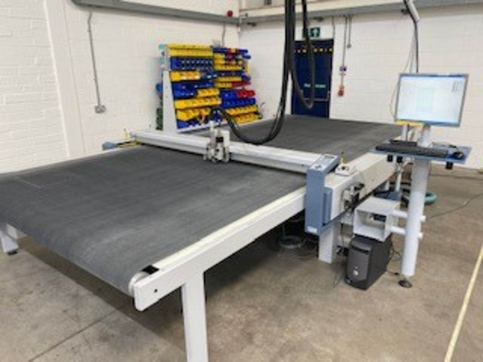 Zund XL-1600CV FLATBED DIGITAL CUTTING TABLE CNC ROUTER, cutting area: 2200mm x 1600mm, Power: 3 - Image 5 of 5