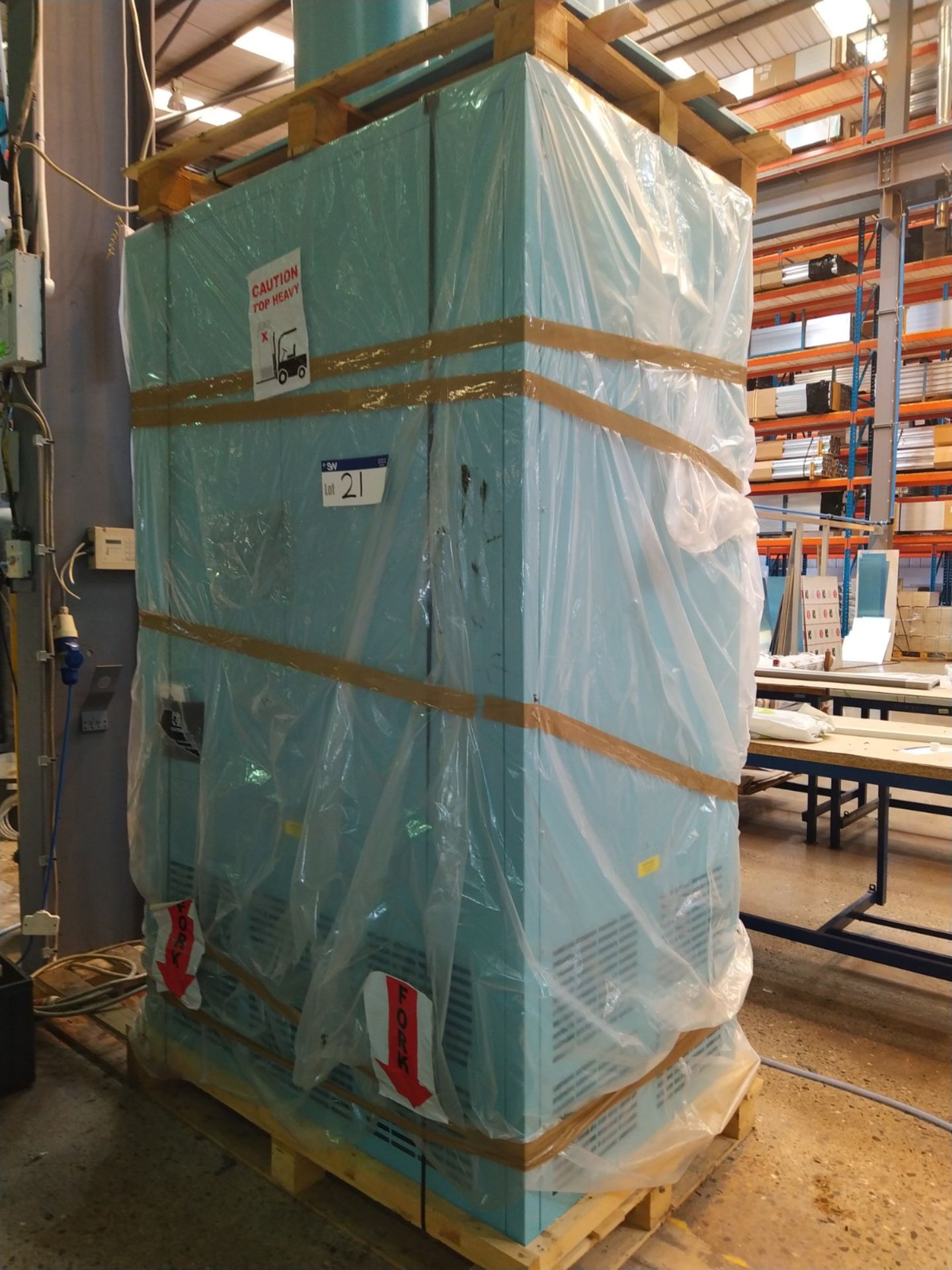 Powrmatic CPxO 175UF NEW UNUSED POWRMATIC CPX 175KW OIL FIRED WARM AIR CABINET HEATER, serial no. - Image 2 of 3