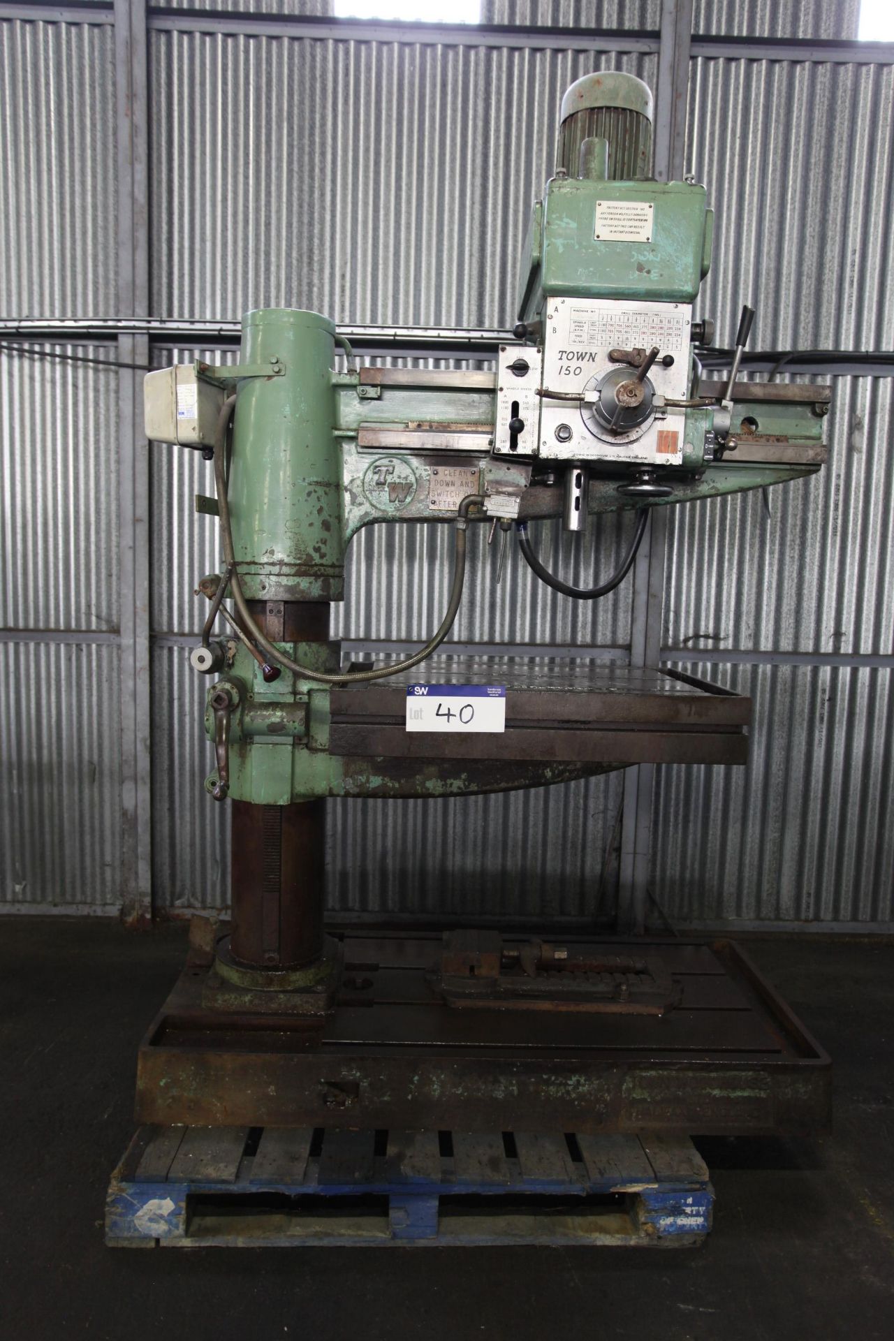 Town Woodhouse SM550 Radial Arm Drill, with rise & fall tilting table, serial no. 22/1740, free