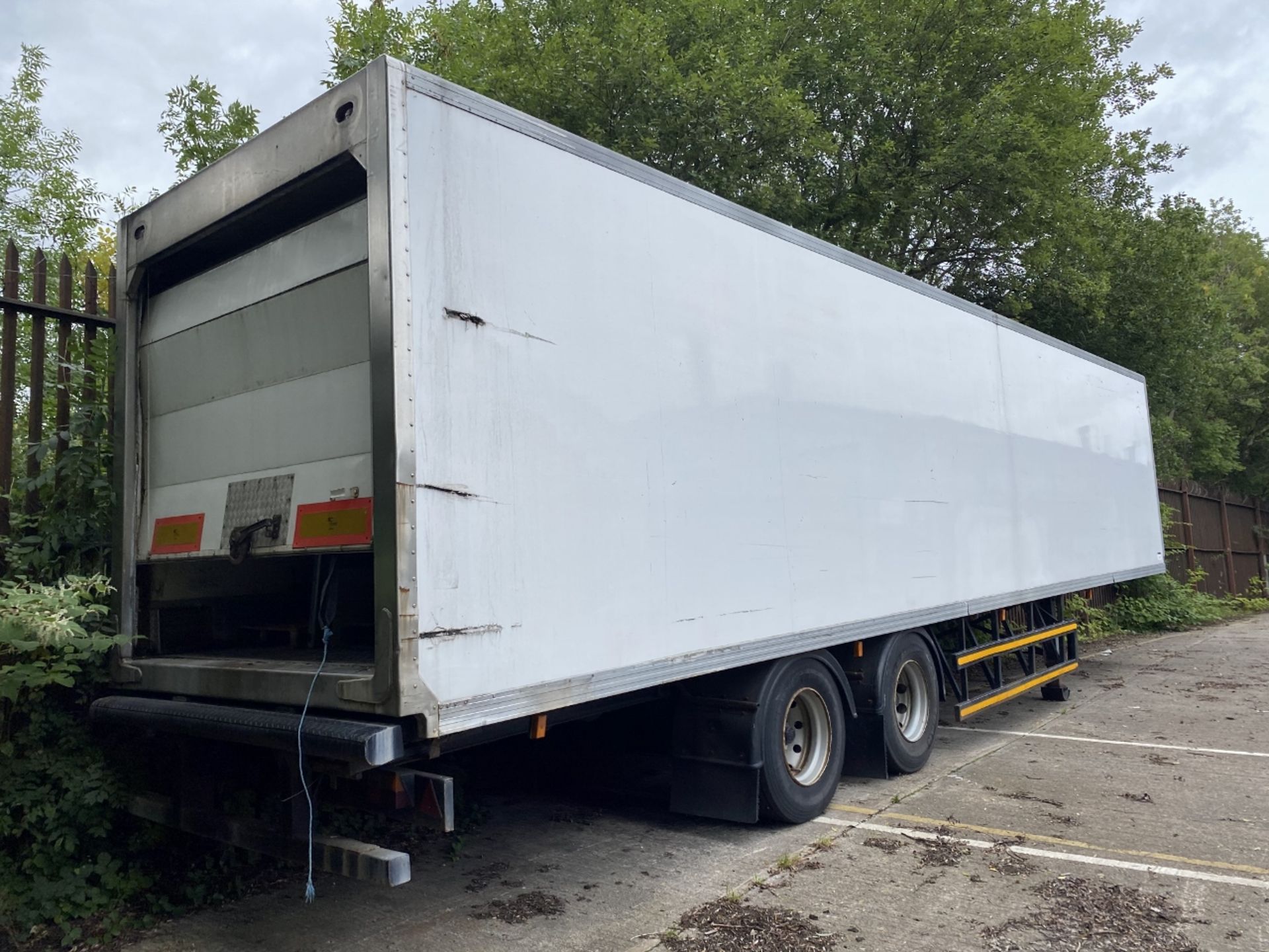 GRAU GA2 TANDEM AXLE SEMI-TRAILER (lot located at Briscoe Lane, Newton Heath, Manchester, M40 2NL) - Image 2 of 3