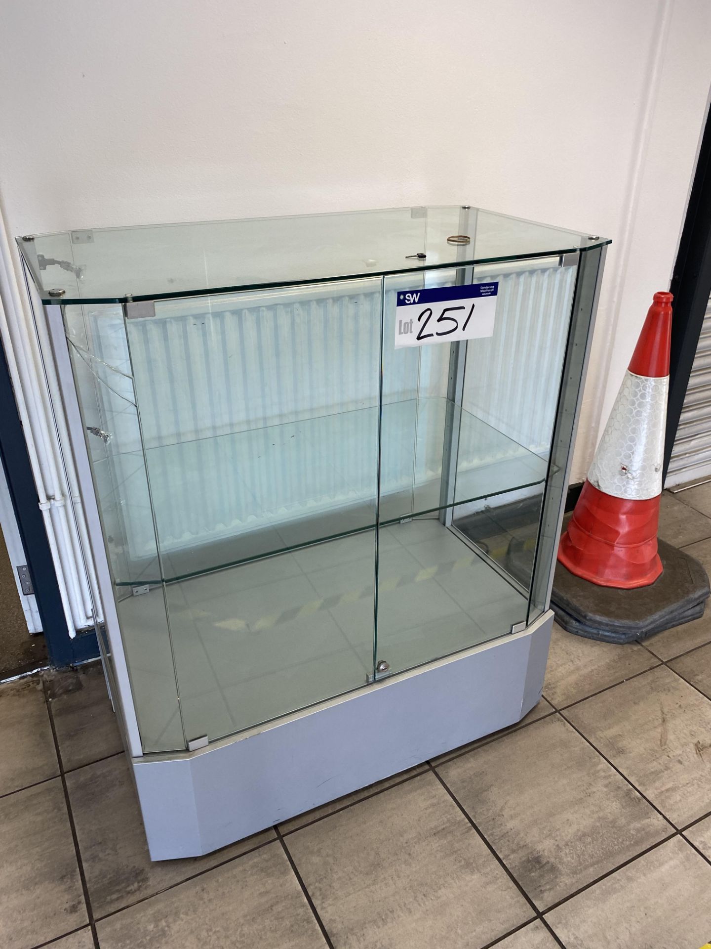 Glazed Display Cabinet (lot located at Briscoe Lane, Newton Heath, Manchester, M40 2NL)