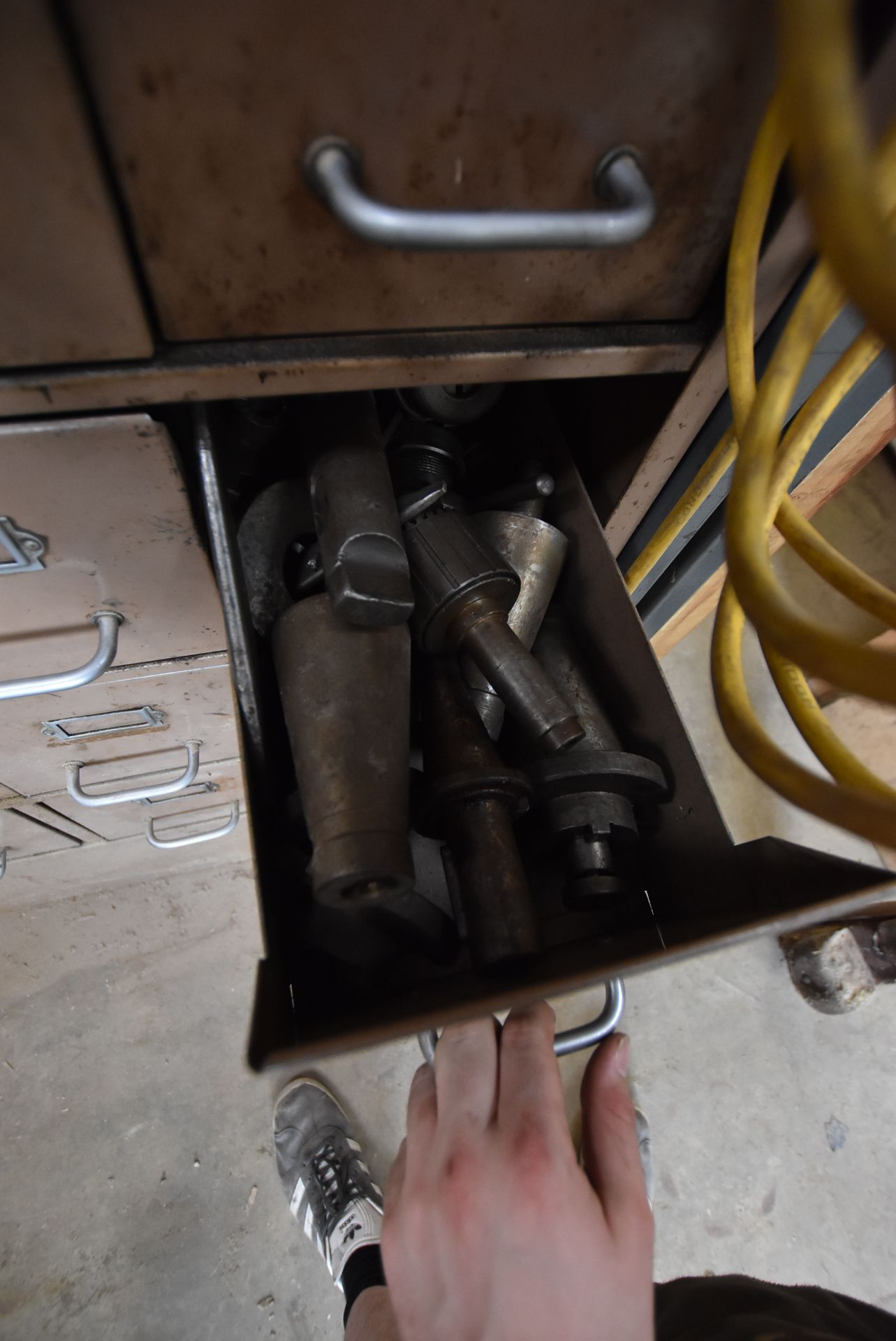 20 Drawer Steel Cabinet, with contents including go/ no go gauges, milling machine cutters, grease - Image 9 of 20