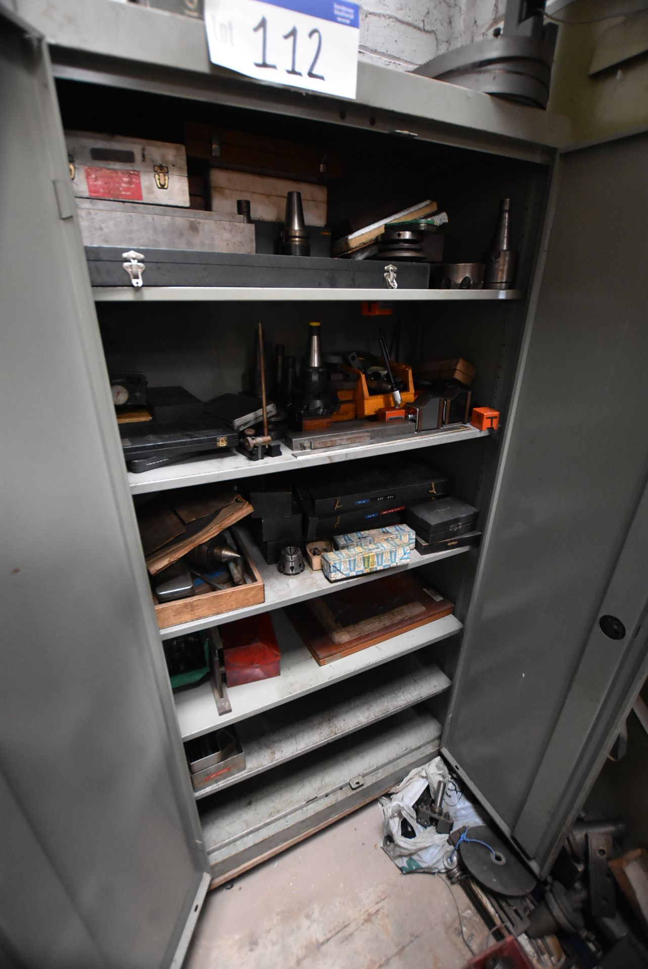 Double Door Steel Cabinet, with contents including inspection equipment, magnetic bases, micrometers - Image 2 of 8