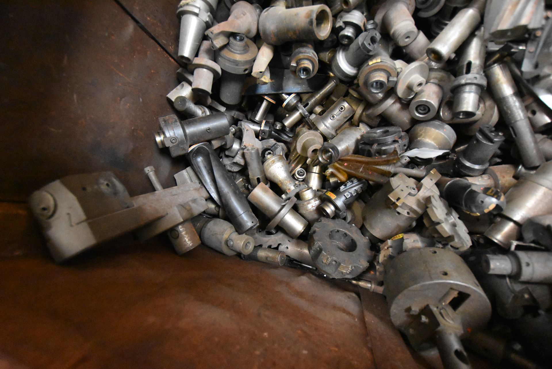 Assorted Milling Machine Tooling & Equipment, in steel box crate, with box crate - Image 4 of 5