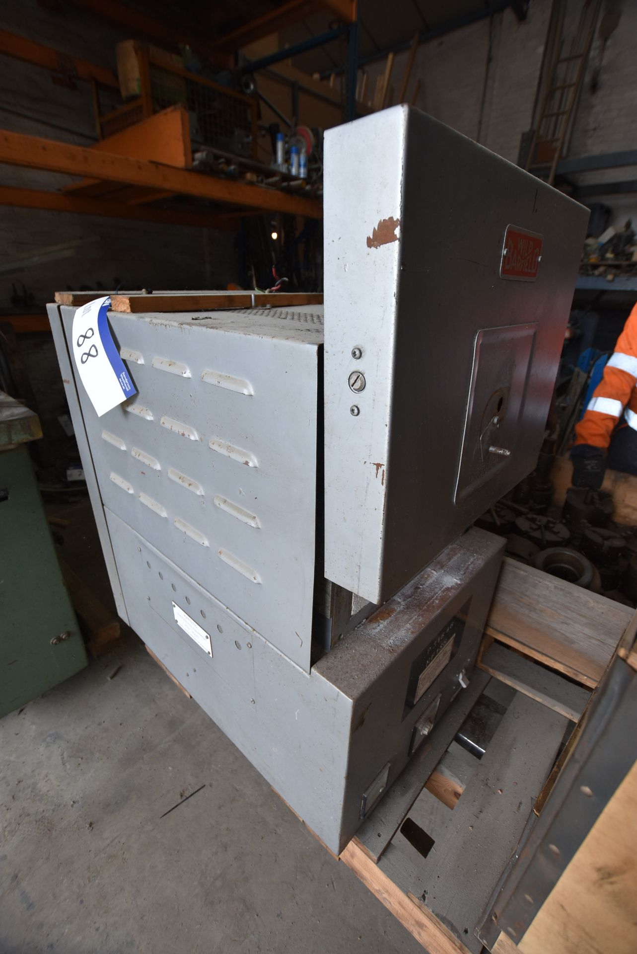 Wild Barfield Electric Muffle Furnace, approx. 150mm x 50mm x 400mm in cavity, 230V - Image 2 of 3