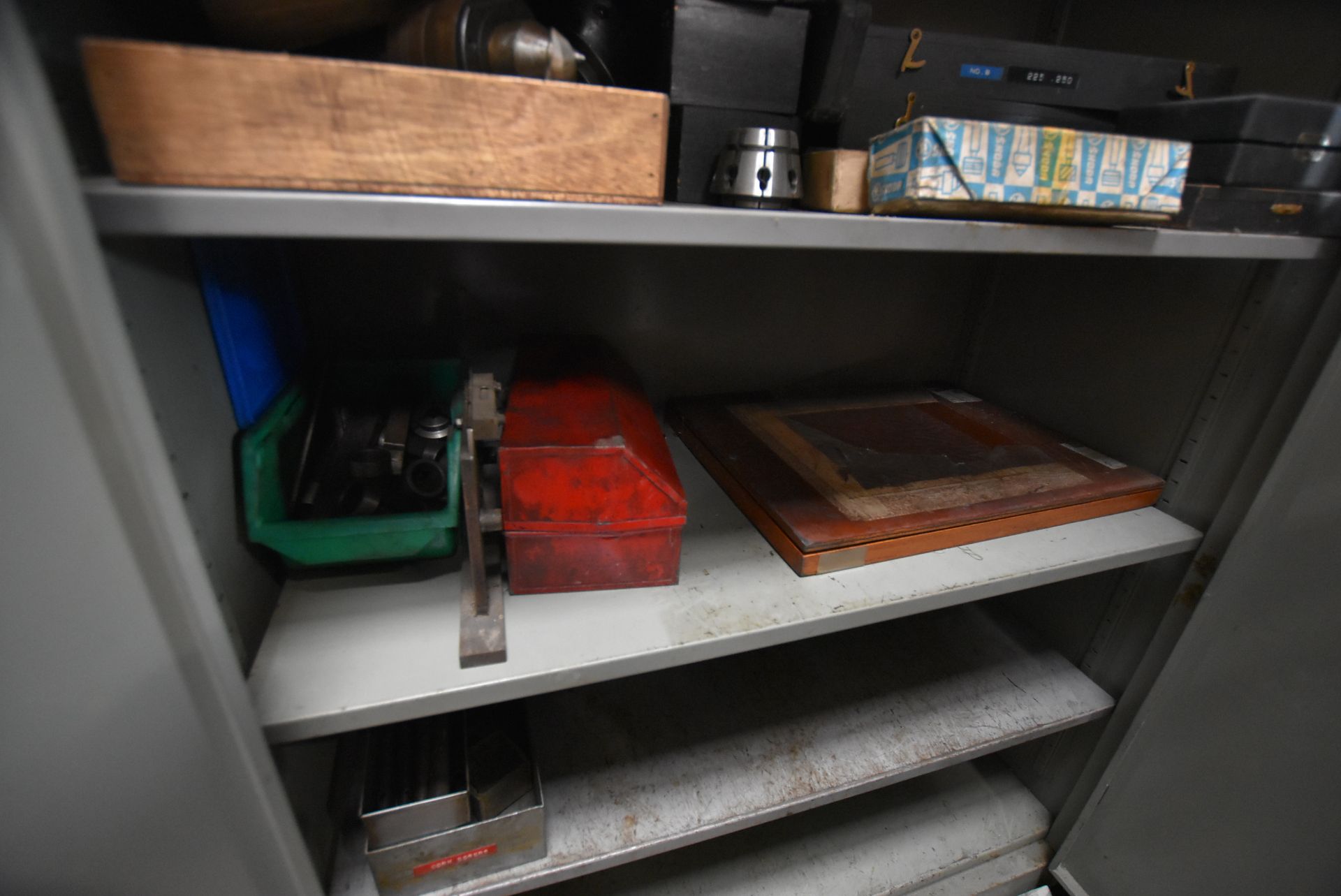 Double Door Steel Cabinet, with contents including inspection equipment, magnetic bases, micrometers - Image 6 of 8