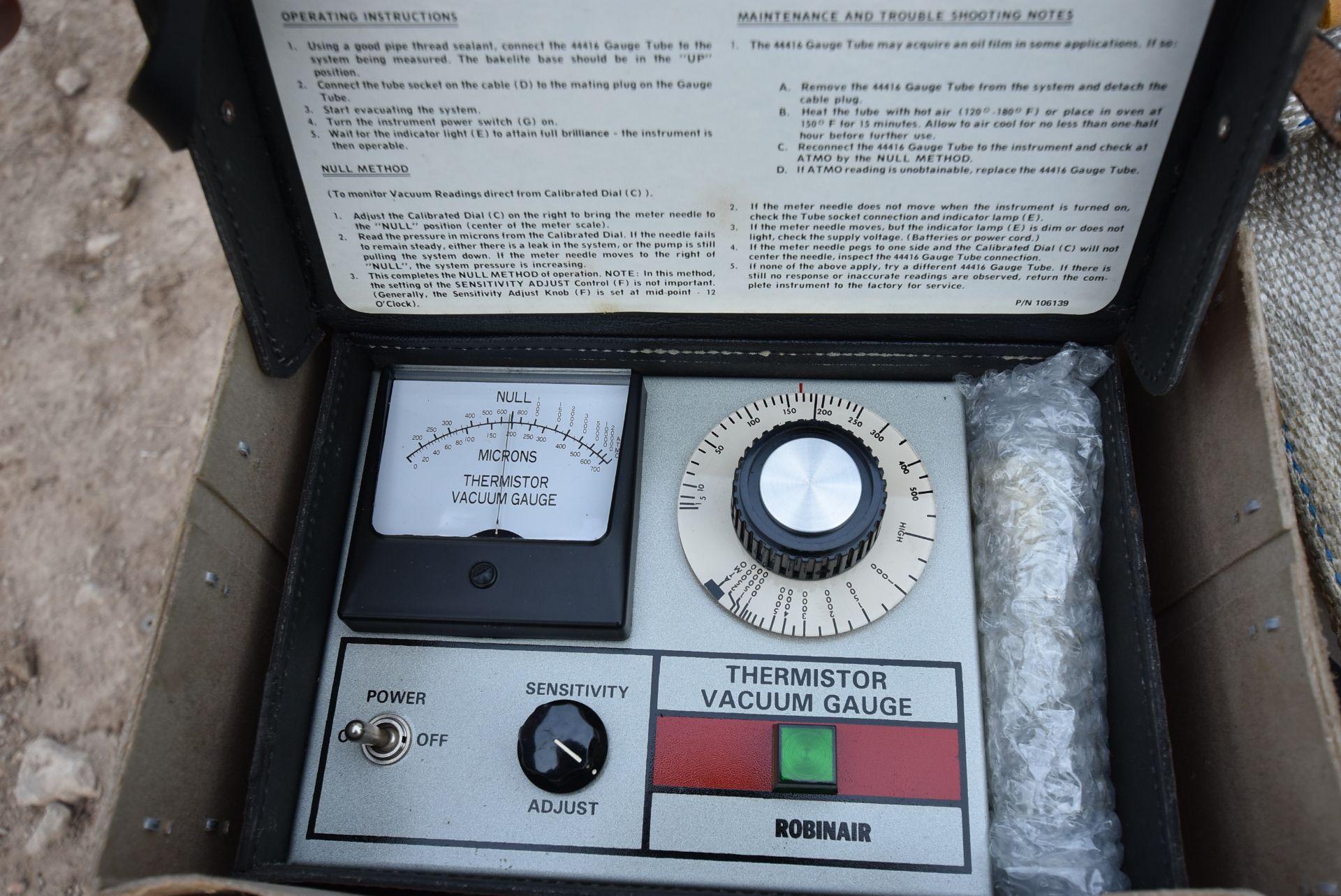 Robinair Thermistor Vacuum Gauge