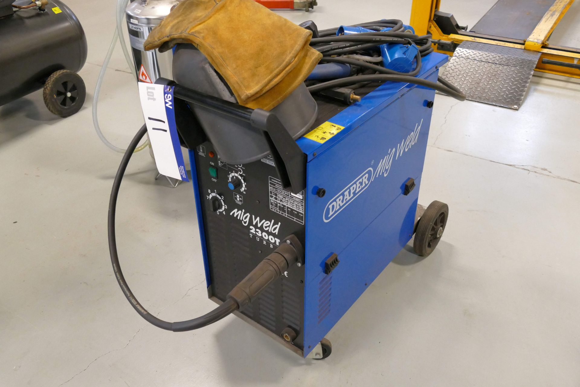 Draper 2300T TURBO MIG WELDING UNIT, serial no. N538292, with assorted gauges, gloves and mask
