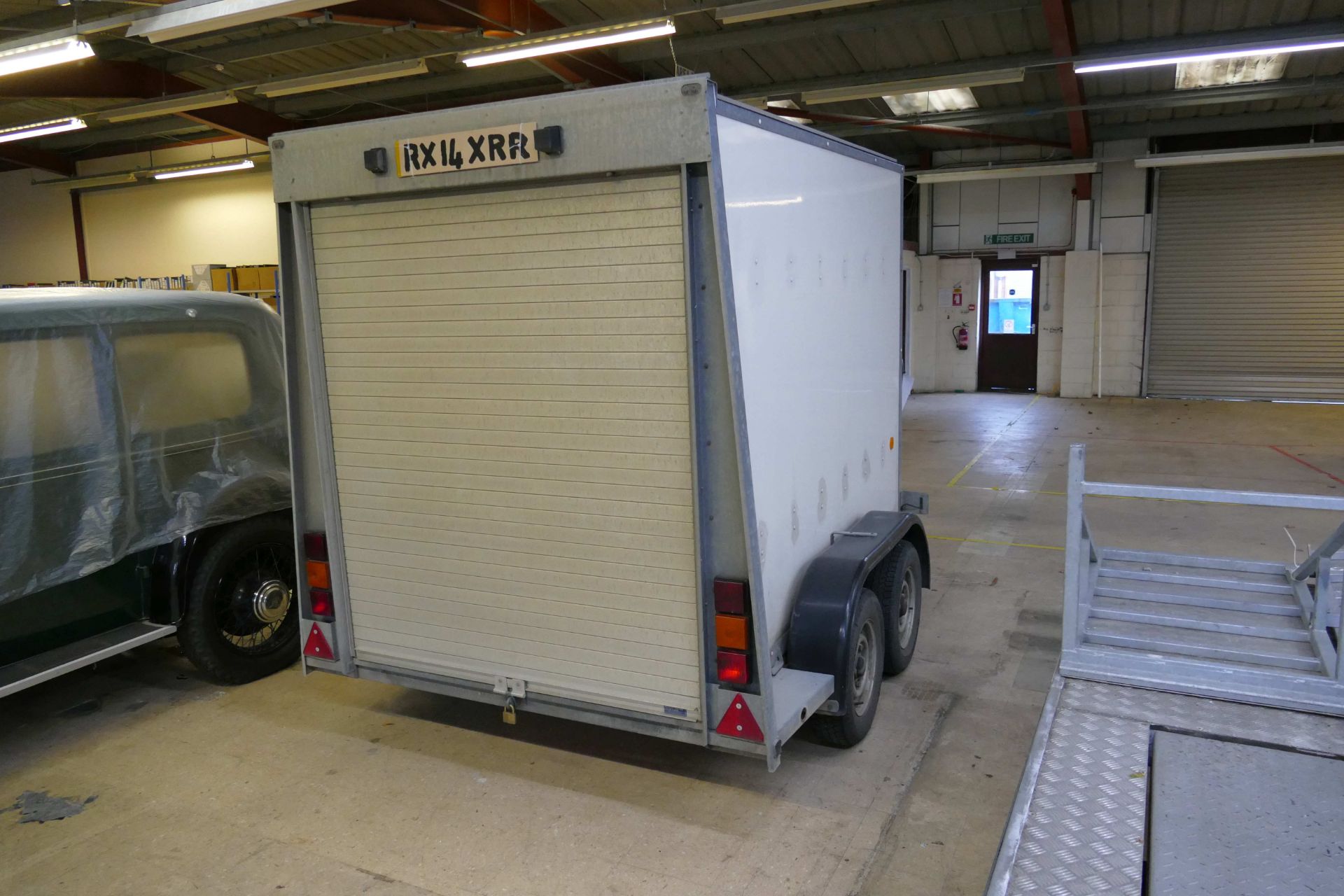 Ifor Williams BV85G TWIN AXLE BOX TRAILER, serial no. SCK400000V0225659, 2584kg, with GRP sides, - Image 4 of 7