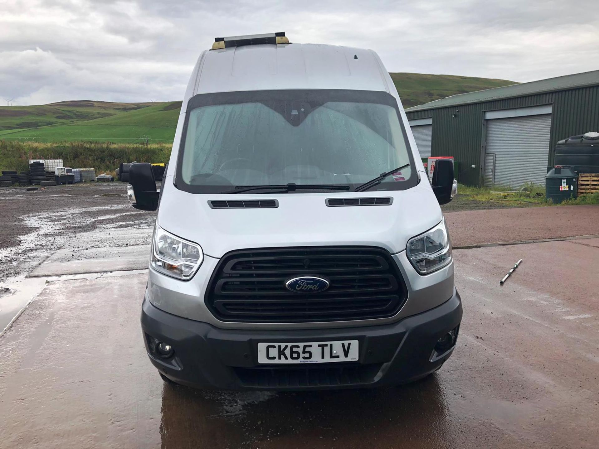 Extra Lot - Ford TRANSIT 350 2.2 TDCi 155PS EURO 5 FOUR WHEEL DRIVE HIGH ROOF UNIQUE TRAVELLING WORK - Image 2 of 33