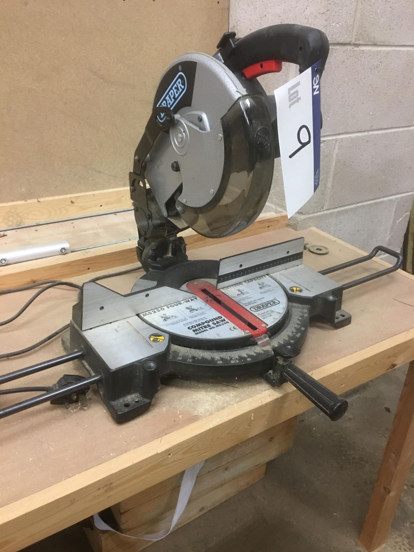 Draper MS250 Four Way Compound Mitre Saw, serial n