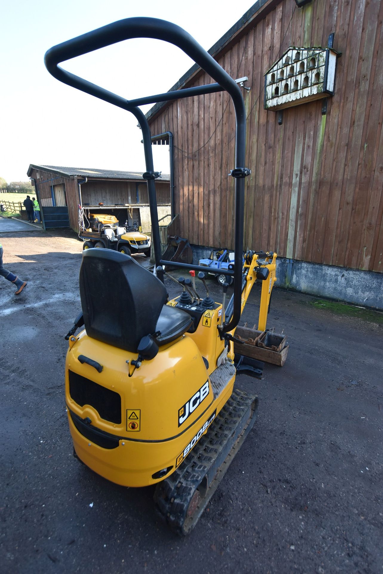 JCB 8008 CTS 950kg TRACKED COMPACT EXCAVATOR, serial no. 02410665, year of manufacture 2014, - Image 3 of 9