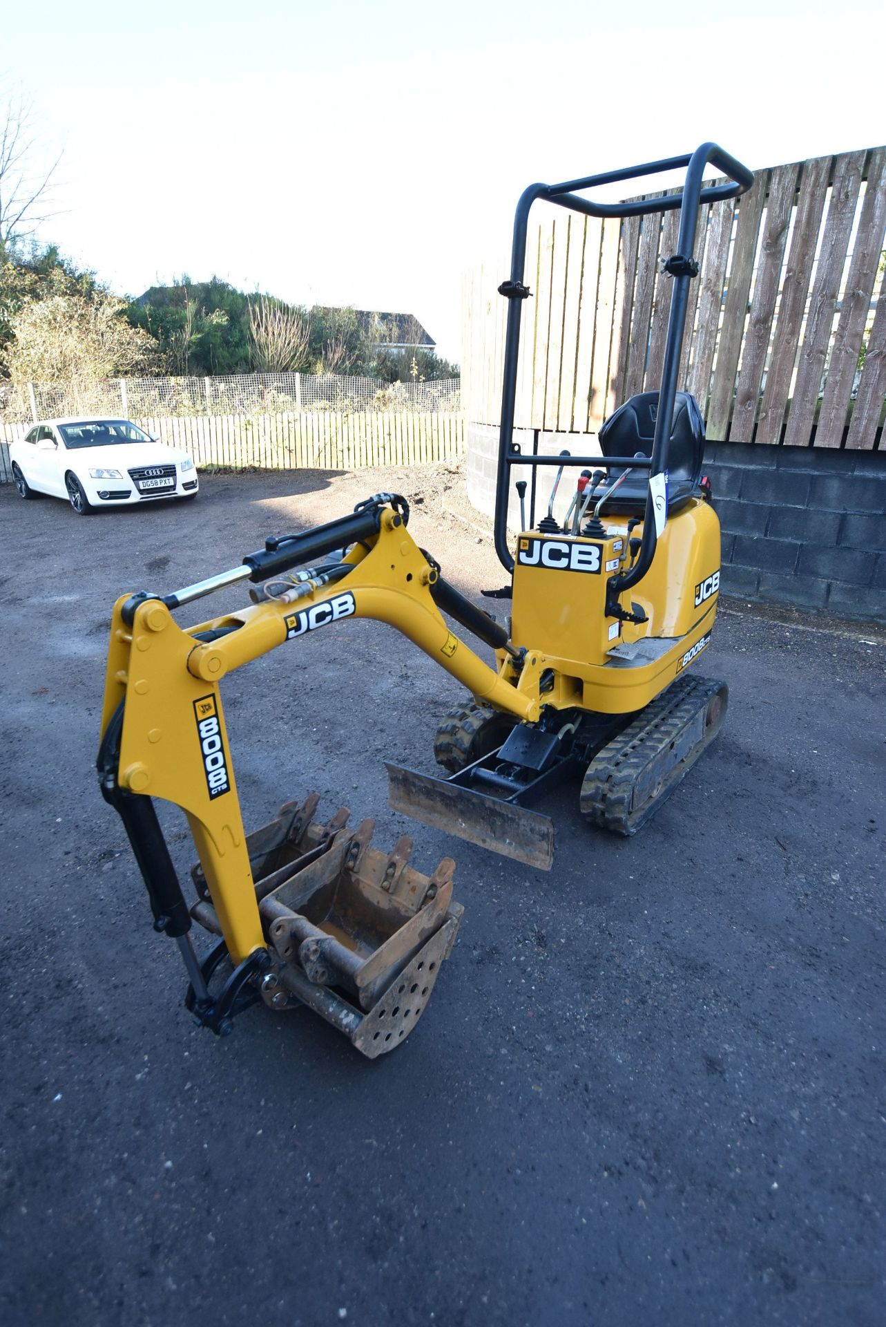 JCB 8008 CTS 950kg TRACKED COMPACT EXCAVATOR, serial no. 02410665, year of manufacture 2014,
