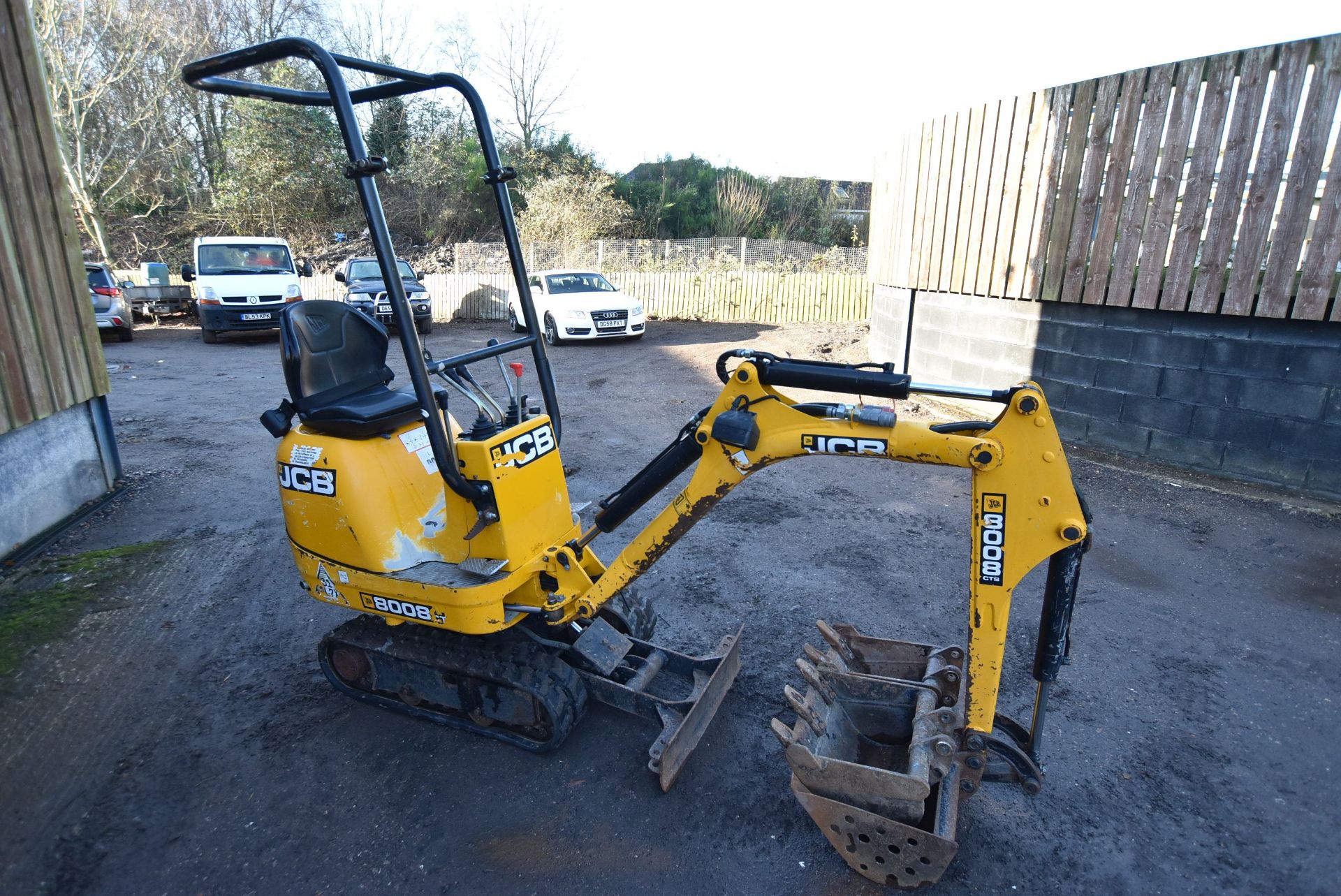 JCB 8008 CTS 950kg TRACKED COMPACT EXCAVATOR, serial no. 02410775, year of manufacture 2015, - Image 5 of 11