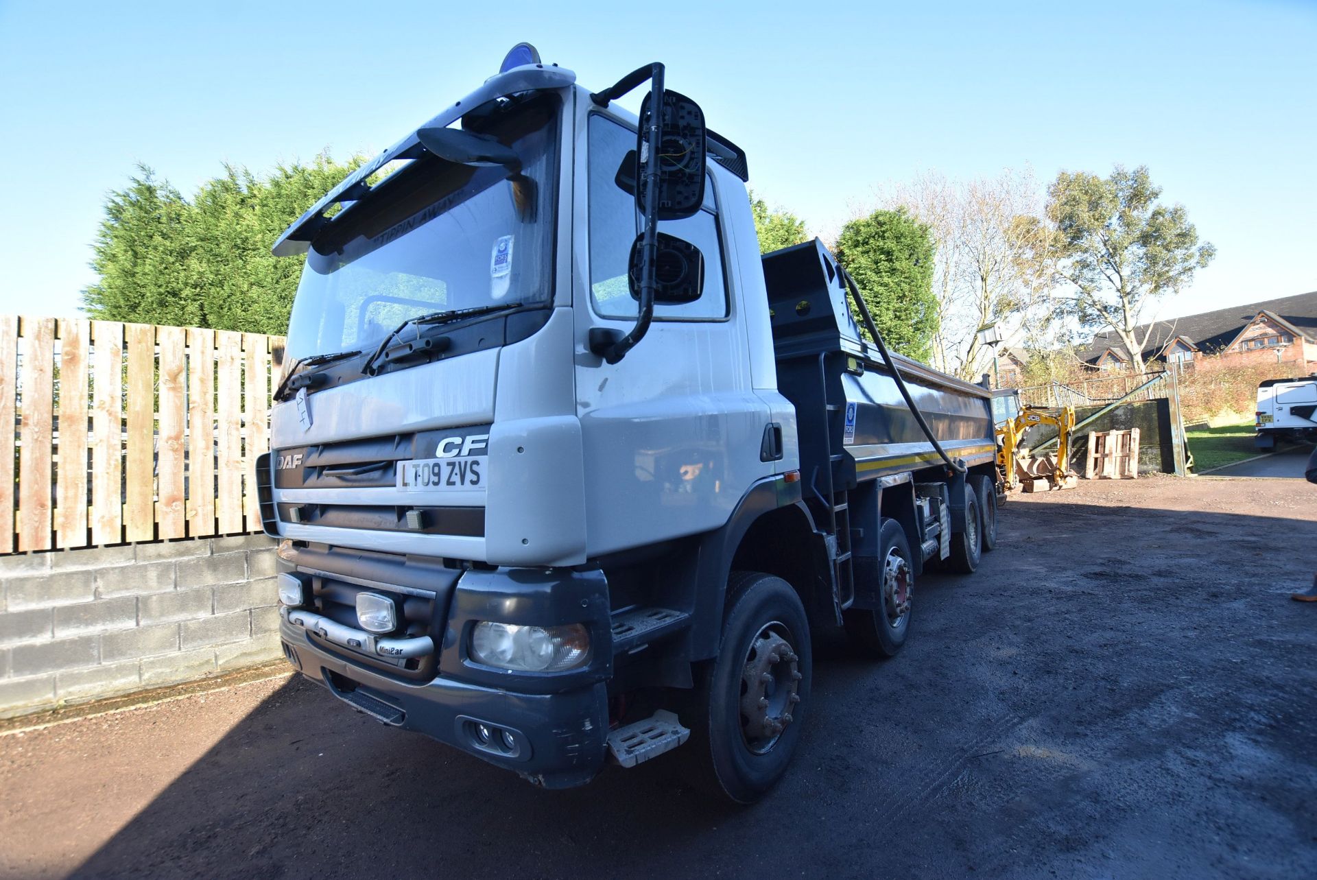 DAF CF85.360 32 tonne 8x4 TIPPER, registration no. LT09 ZVS, date first registered 06/09, test to