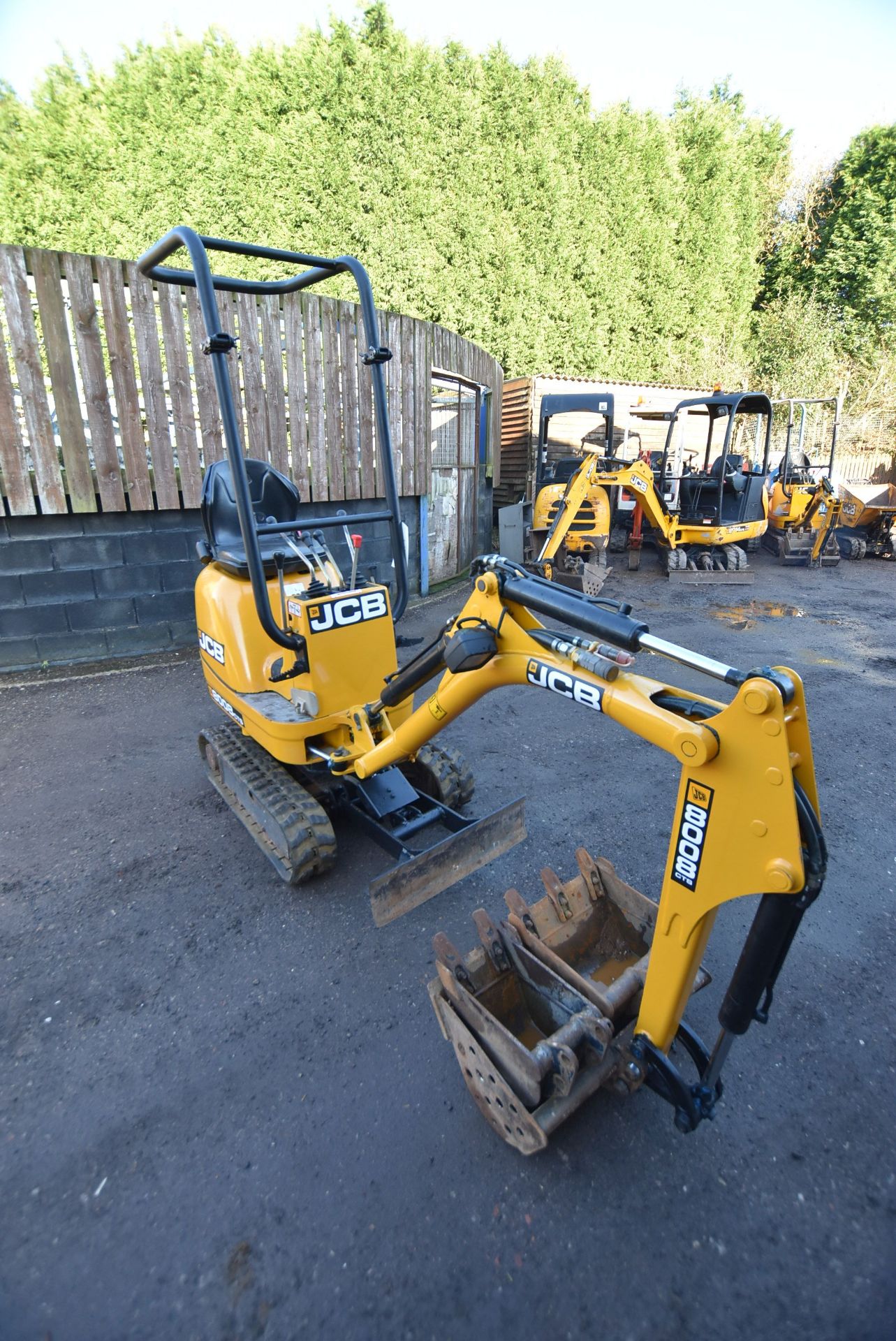 JCB 8008 CTS 950kg TRACKED COMPACT EXCAVATOR, serial no. 02410665, year of manufacture 2014, - Image 4 of 9