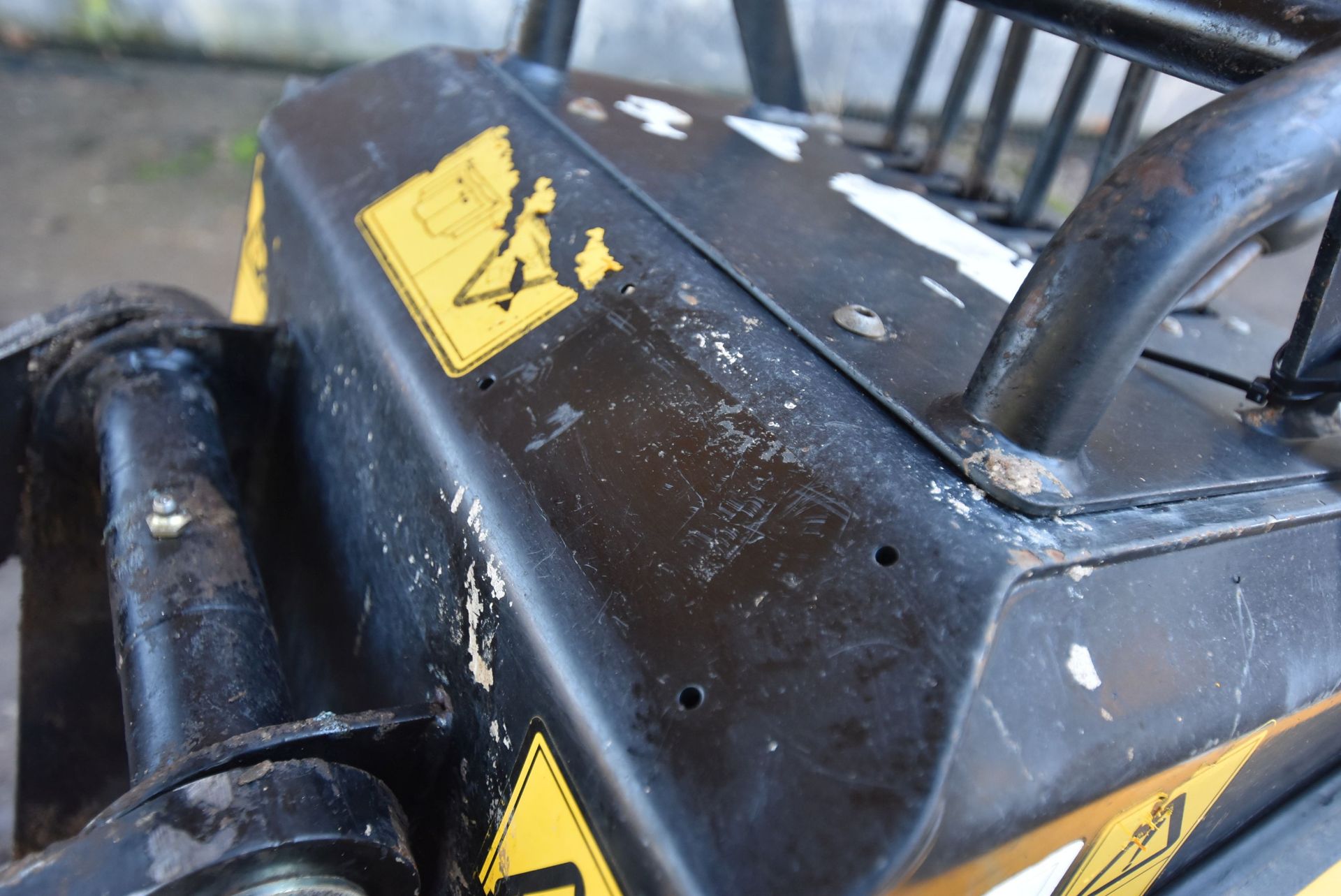 JCB HTD-5 Dumpster Tracked Walk Behind High Tip Dumper, note no date plate or serial number - Image 6 of 10