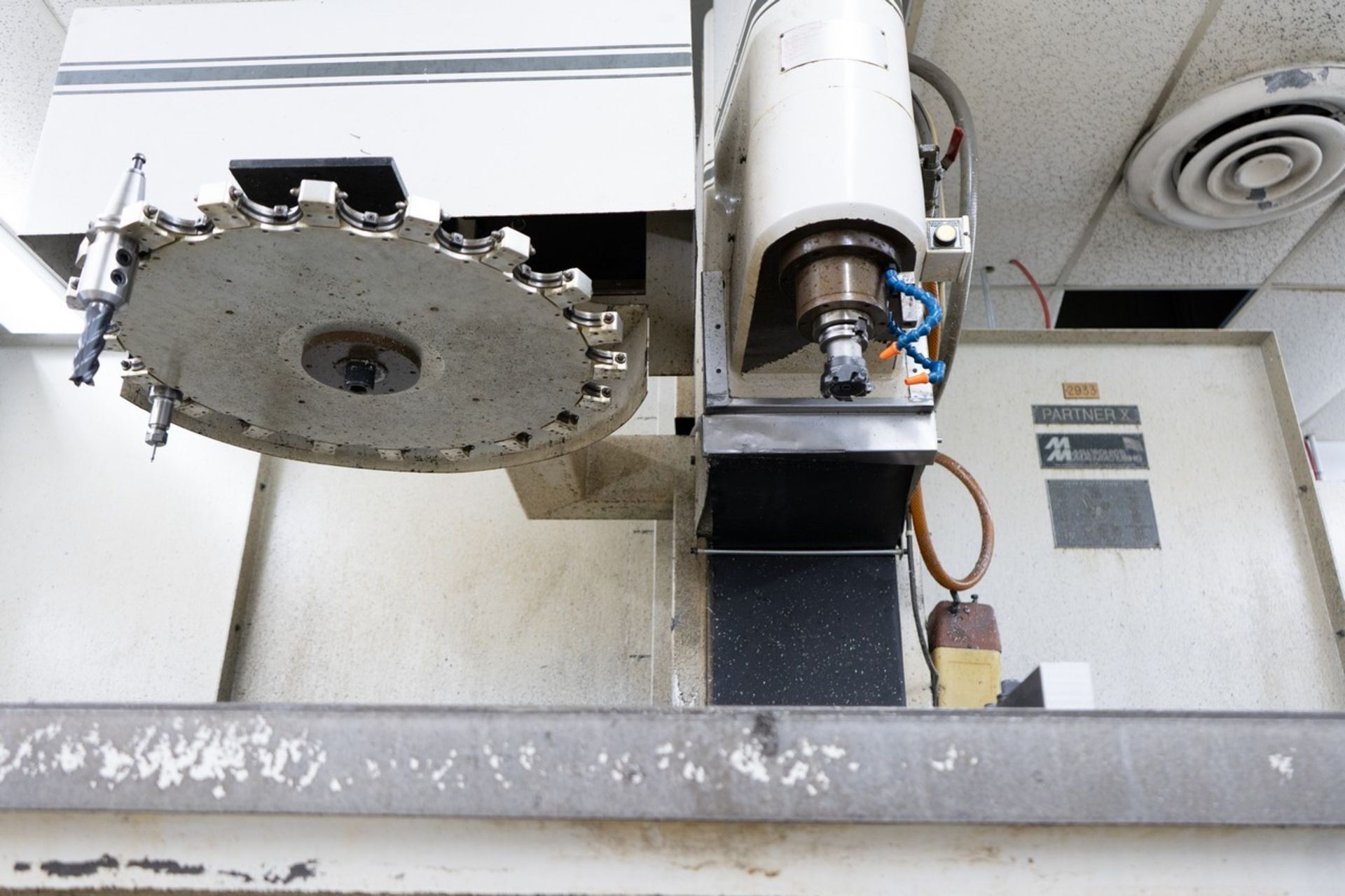 Milltronics P10 Vertical Machining Center - Image 9 of 10