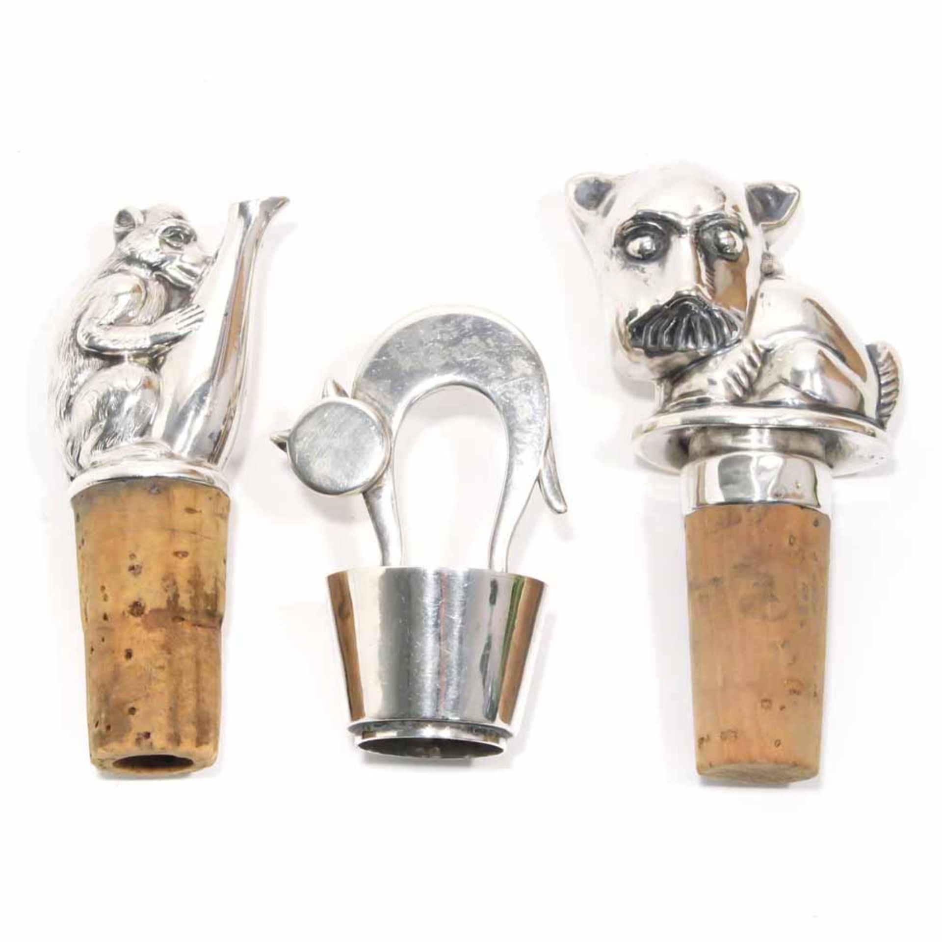 Drei Flaschenkorken mit Tierfiguren