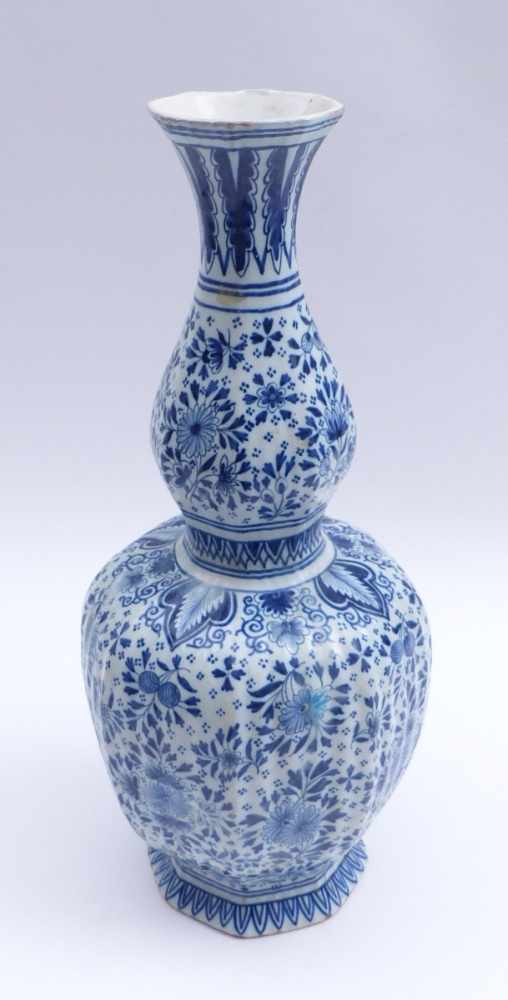 Gourd-shaped Vase - Image 3 of 5
