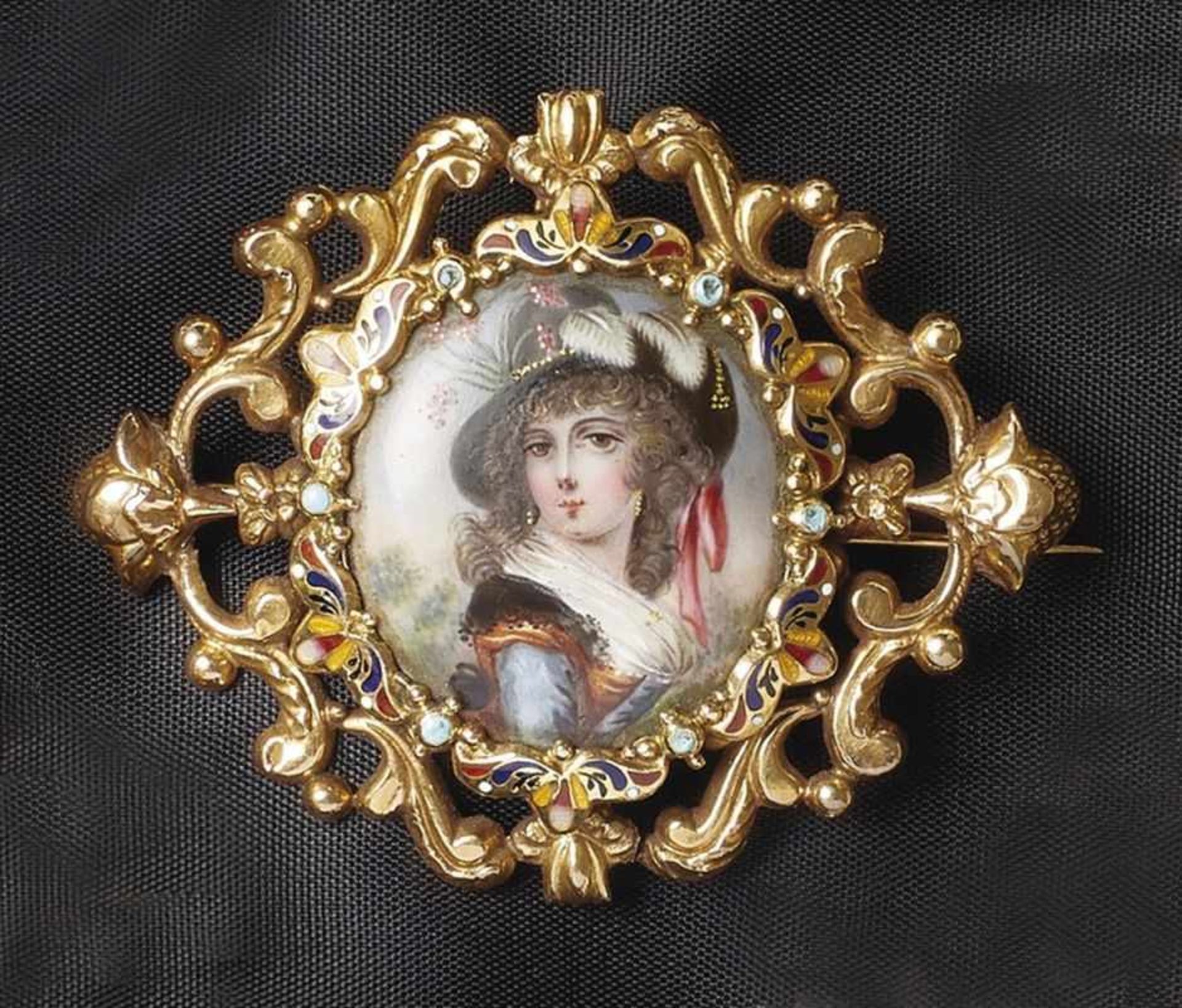 Brooch with miniature