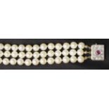 Pearl bracelet