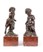 Putto und Satyr19. Jh.Über Marmorpostament auf Natursockel vollrund gestaltete Figur eines stehenden