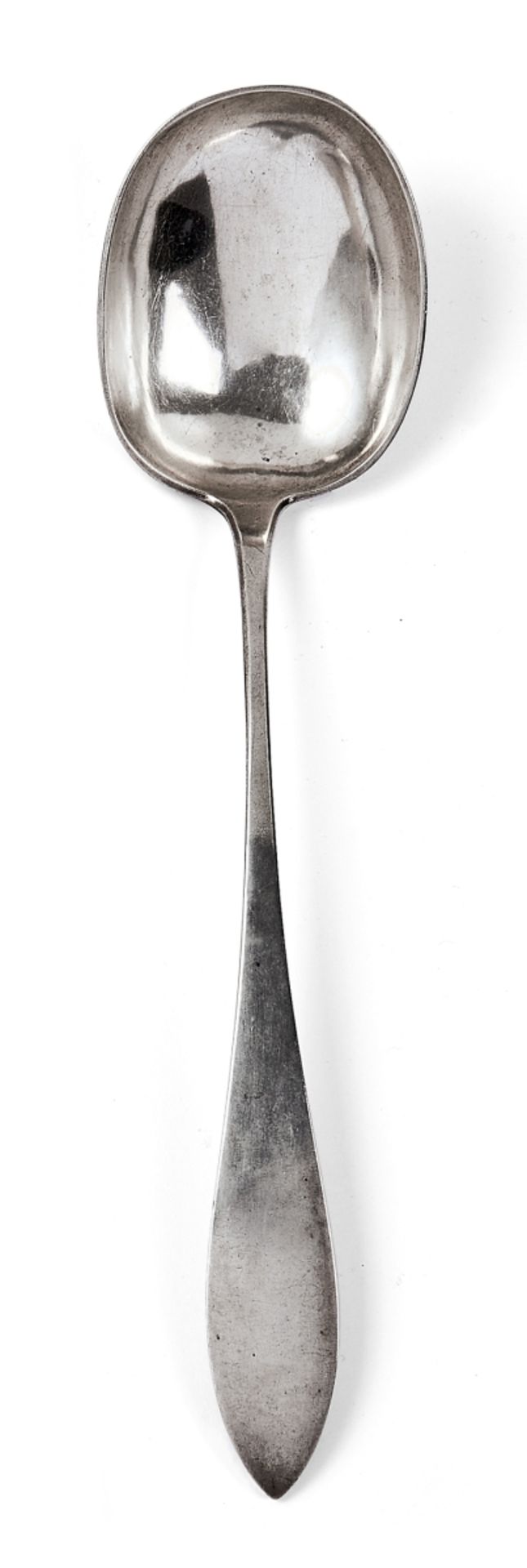 Biedermeier-Kloßlöffel1. H. 19. Jh.Ovale Laffe mit spitz auslaufendem Griff. Silber. Rückseitig