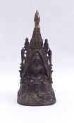 Stupa mit Buddha und Bodhisattvas