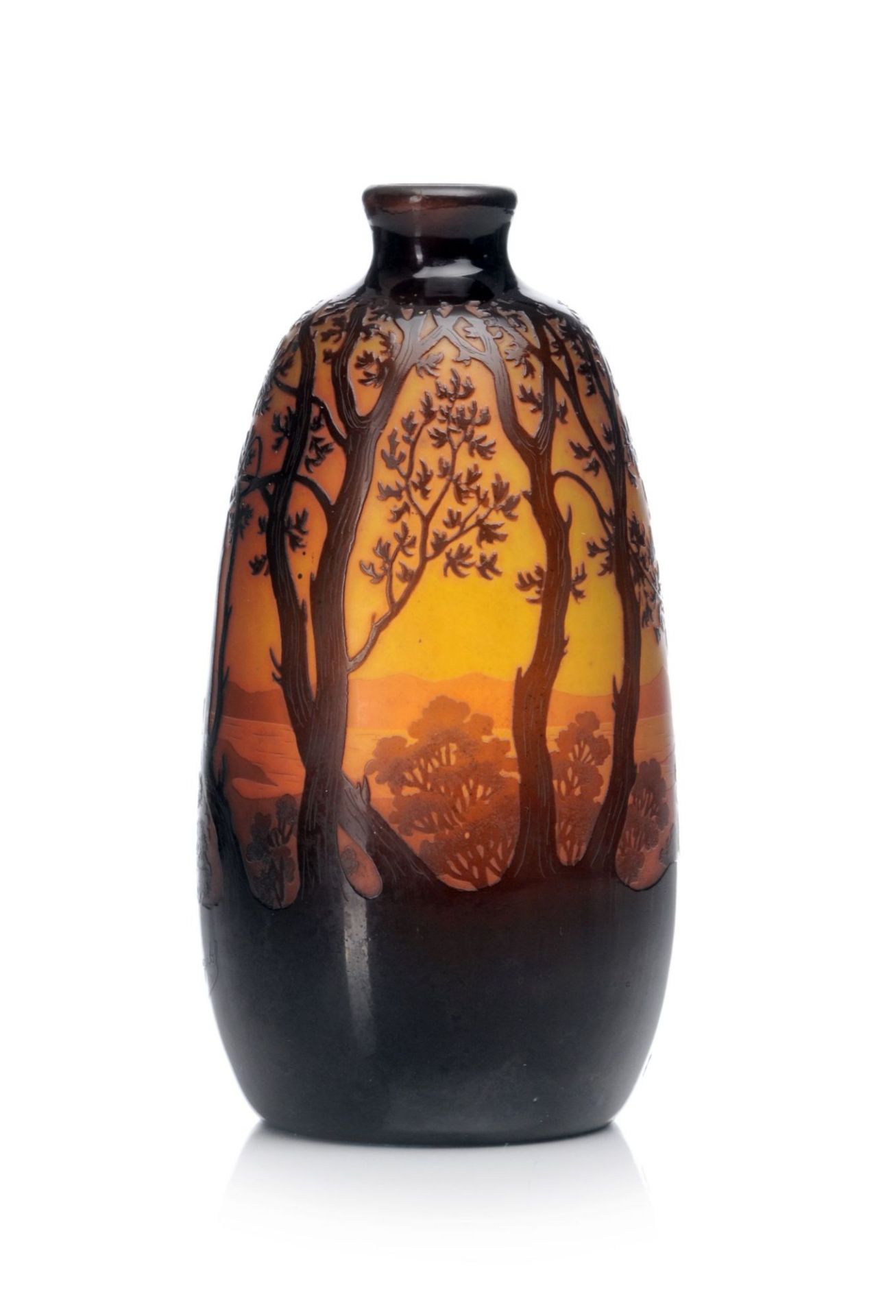 Vase mit Seenlandschaft. Argental, Frankreich. Um 1900 1925. - Bild 2 aus 5