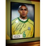 Roberto Carlos, Brazil Signed Photo , 6-1/2in w x 10in hgt ***Note from Auctioneer*** All items will