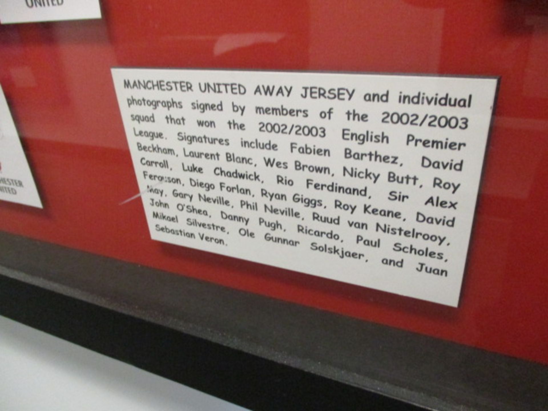 Manchester United signed away 02/03 shirt plus 22 signed photos, including Beckham, Giggs, Keane, - Image 3 of 3