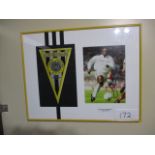 Leed United Jimmy Floyd Hasselbaink signed photo and pennant, 22in w x 17in hgt ***Note from