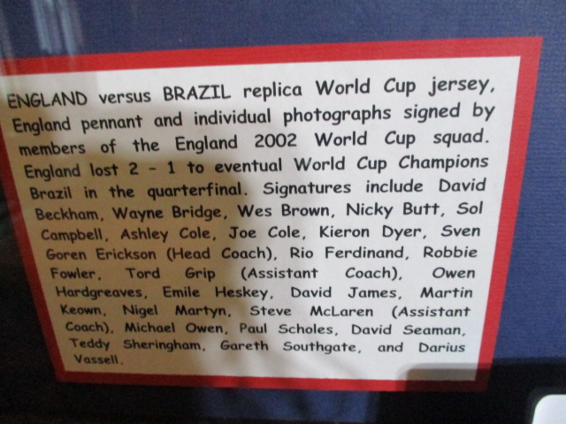 England v Brazil 2002 World Cup signed replica jersey with signed individual photos and pennant, - Image 2 of 2