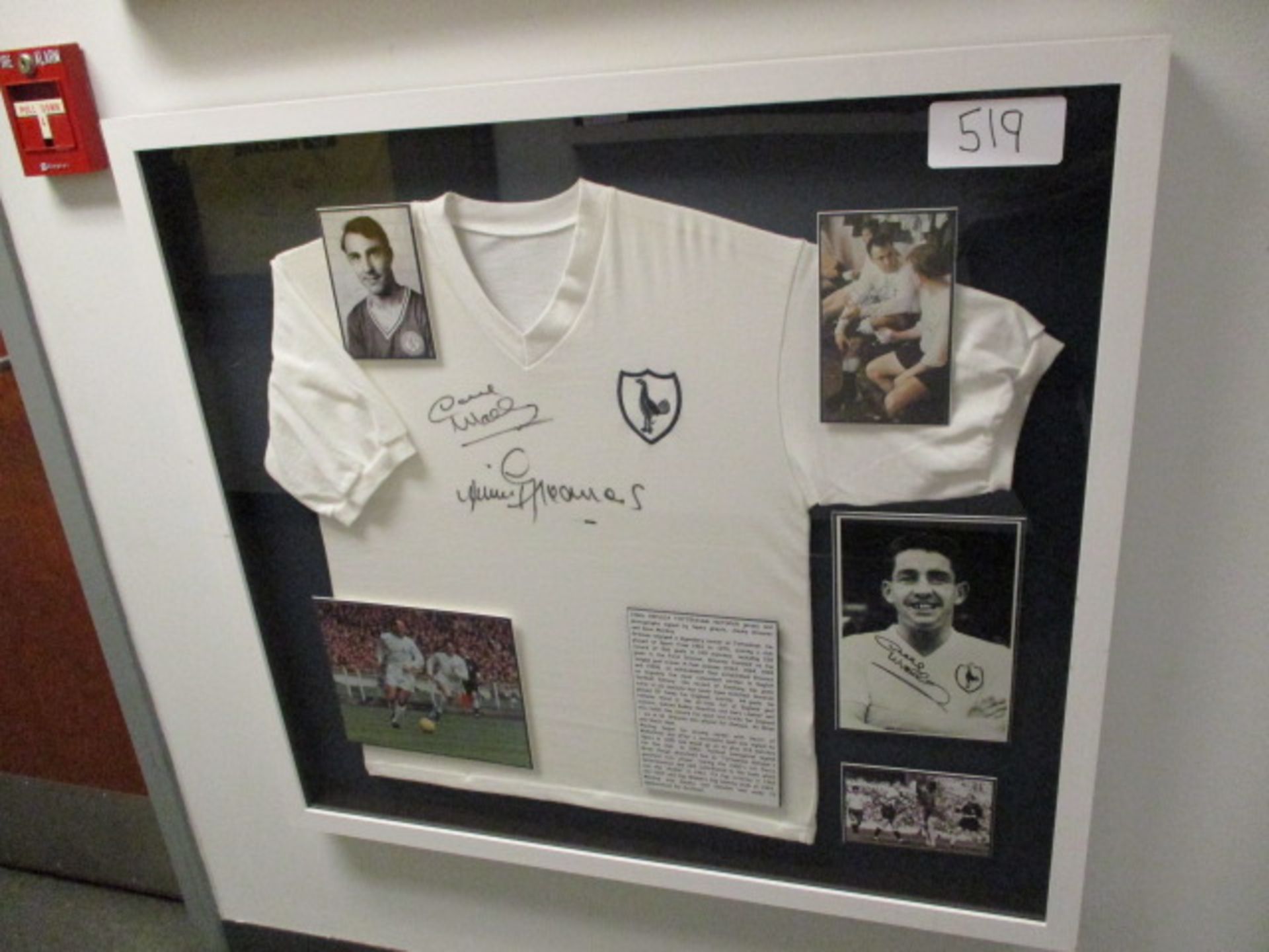 Tottenham Hotspur 1960s replica jersey signed by Jimmy Greaves and Dave Mackay, plus 5 signed photos