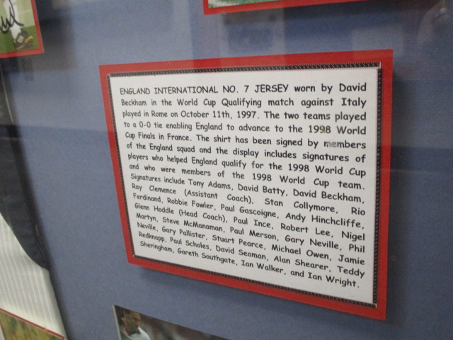 David Beckham's No. 7 - England vs Italy shirt (1997- World Cup Qualifier - Rome) , (50-1/2in w x - Image 3 of 3