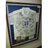 El Salvador U20 Men's signed shirt and team photo - Blackbaud Stadium November 13-17 2002 , 34in w x