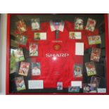 Manchester United signed home jersey (17 signatures) and individual photos of 1996/67 team, 48-1/2in