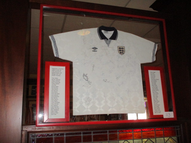 England number 10 shirt signed by numerous England players and managers -2 sided - 118 signatures in