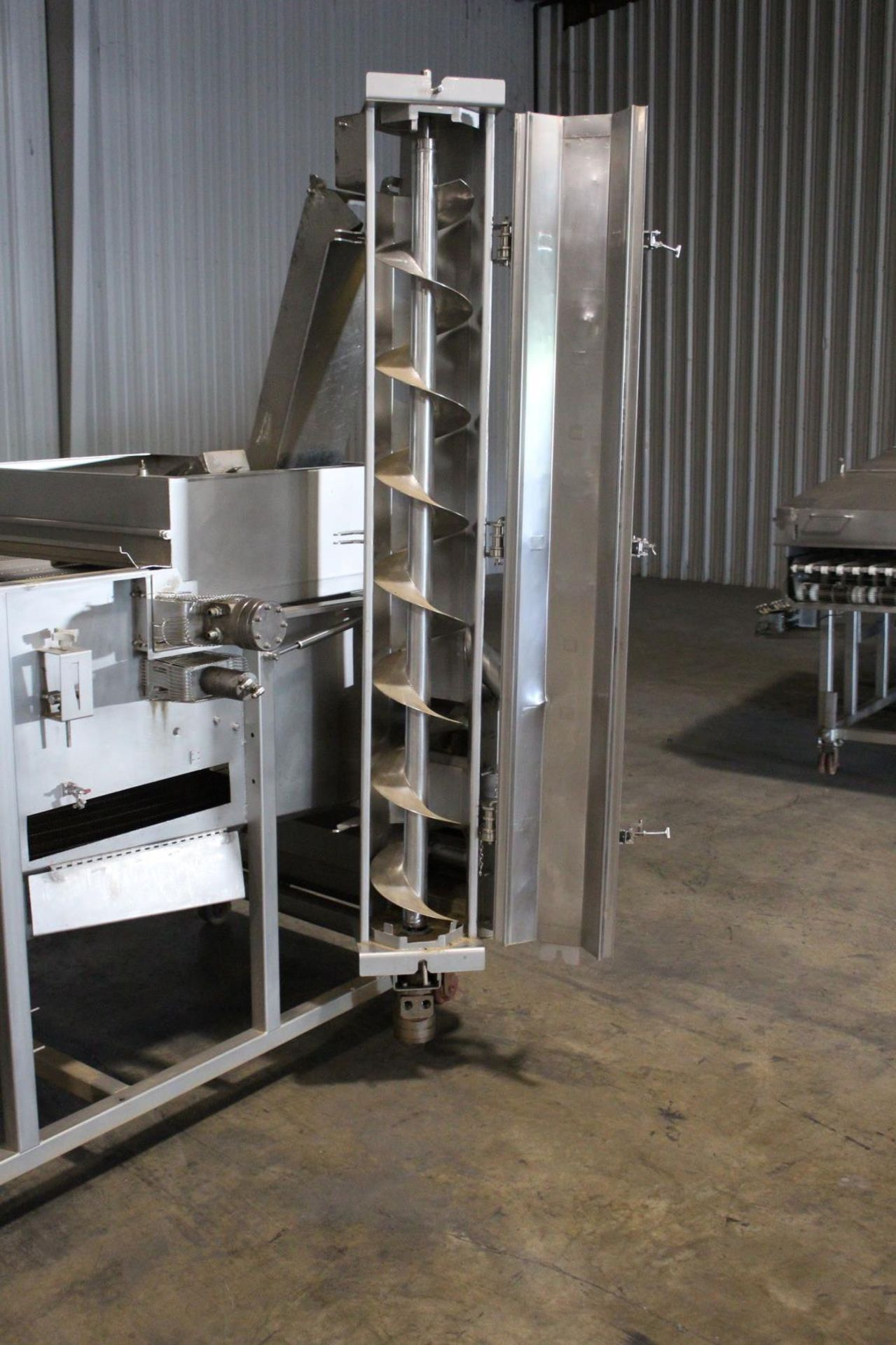 MP 34'' breader hydraulic, Item# bbncst34b-1, Located in: Cartersville, GA - Image 3 of 4