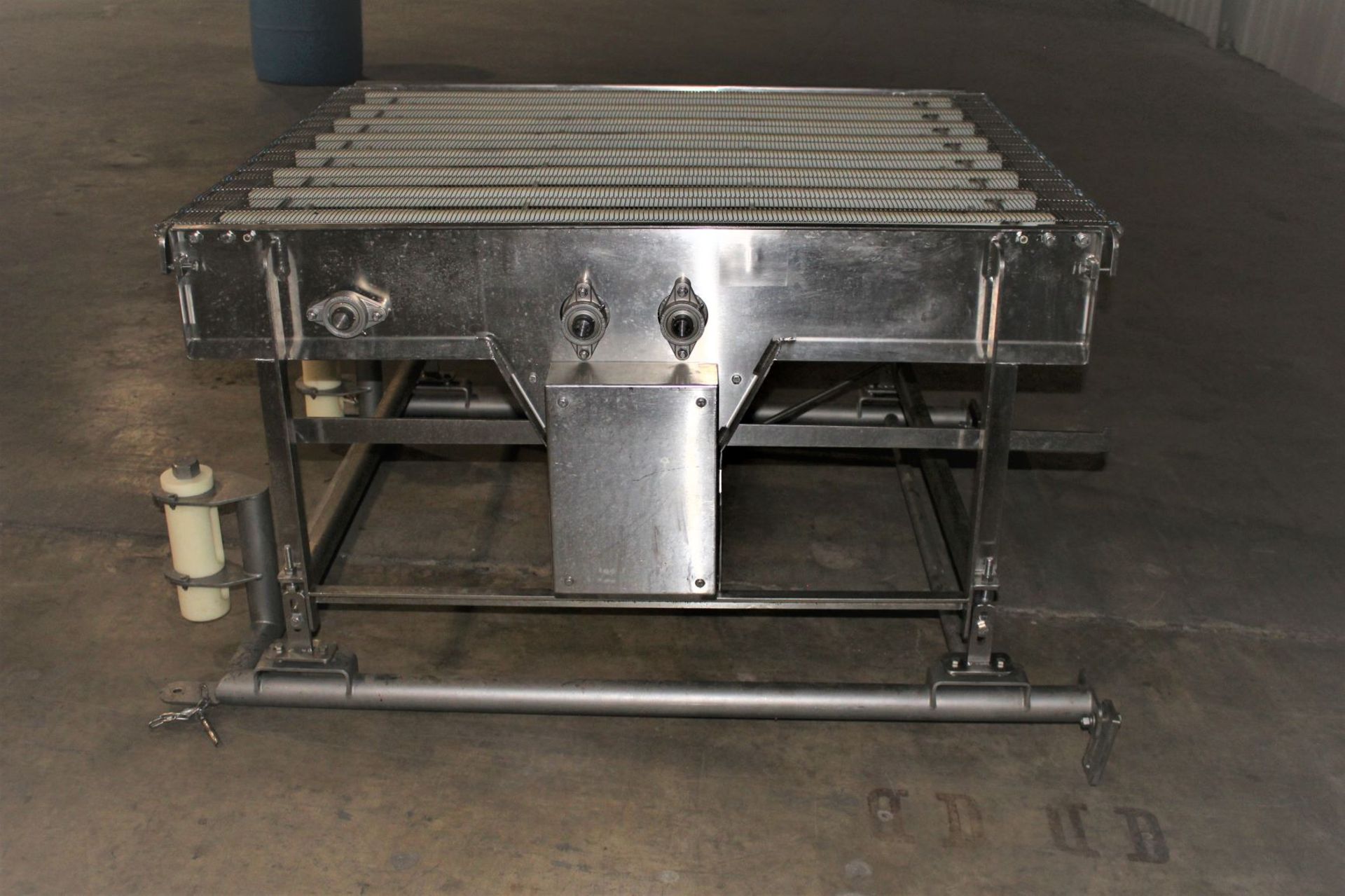 Inline Conveyor 42'', Item# mtlncon42, Located in: Cartersville, GA - Image 2 of 3