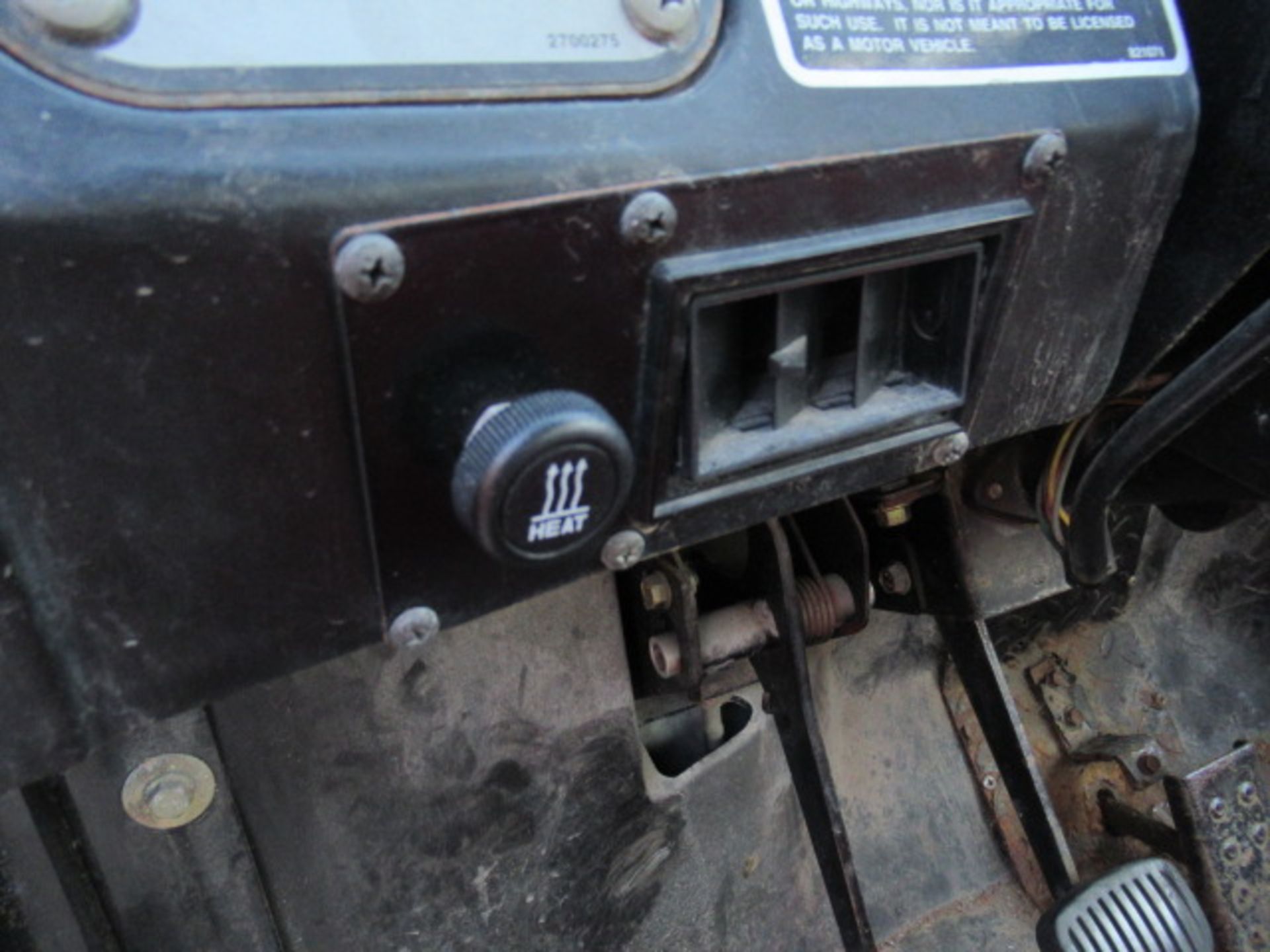 Cushman A130 4 Wheeler, Total Number of Hours = 2008.9, Needs A New Ignition Switch - Image 4 of 7
