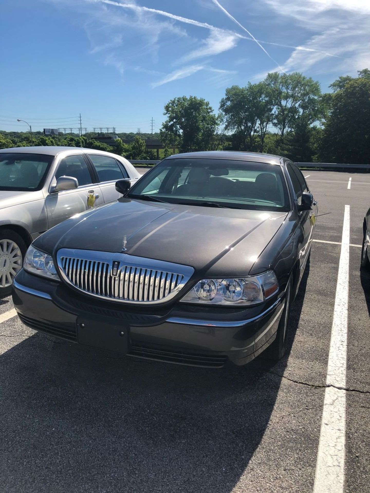 Lincoln Signature L Town Car, Miles = 70,912, Year 2005, Vin #MLNHM81W85Y624979 - Image 7 of 7