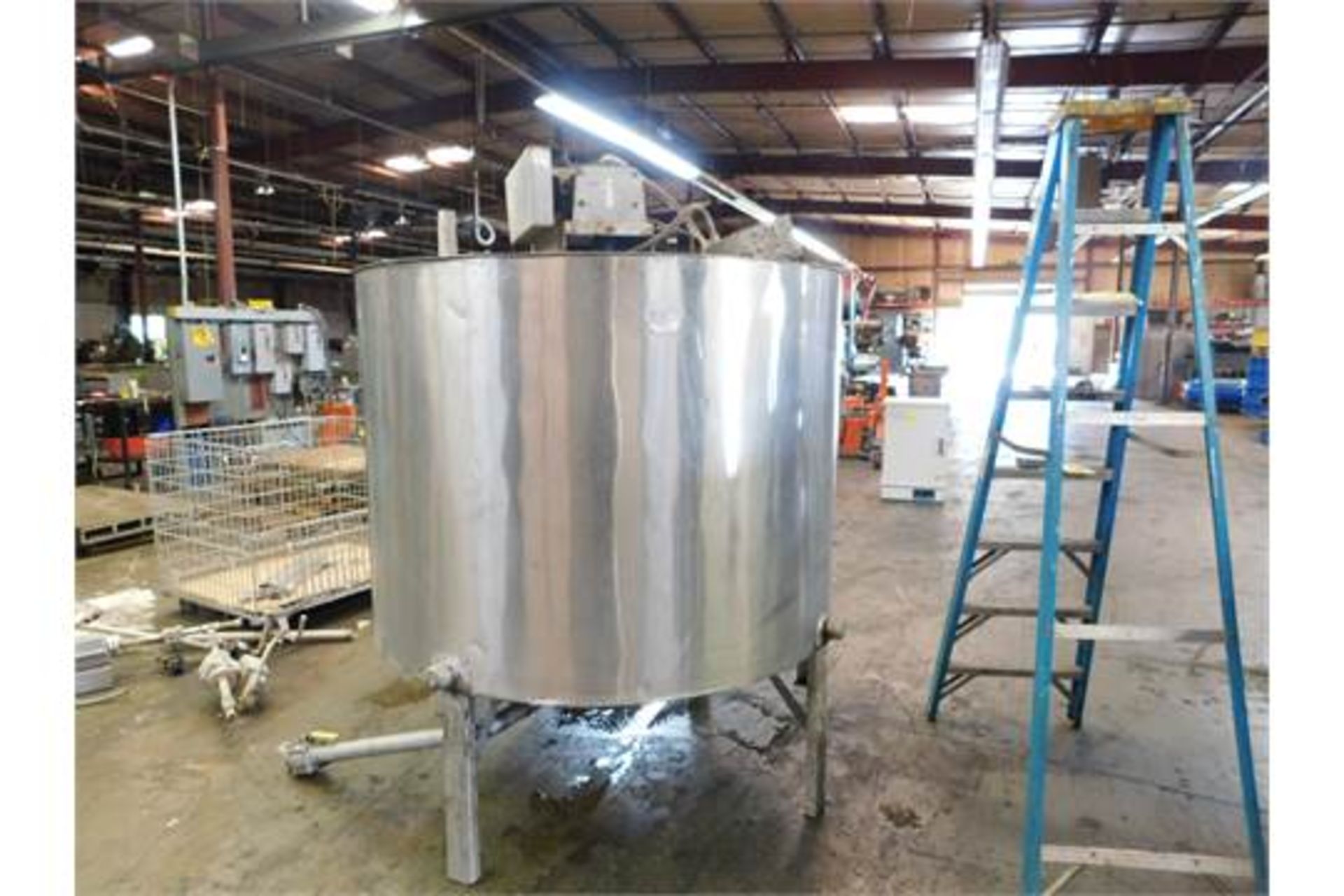 Stainless Steel Tank, 66.25 inches Diameter, 48.25 inches Height, Agitator/Mixer, Discharge Bottom - Image 3 of 3