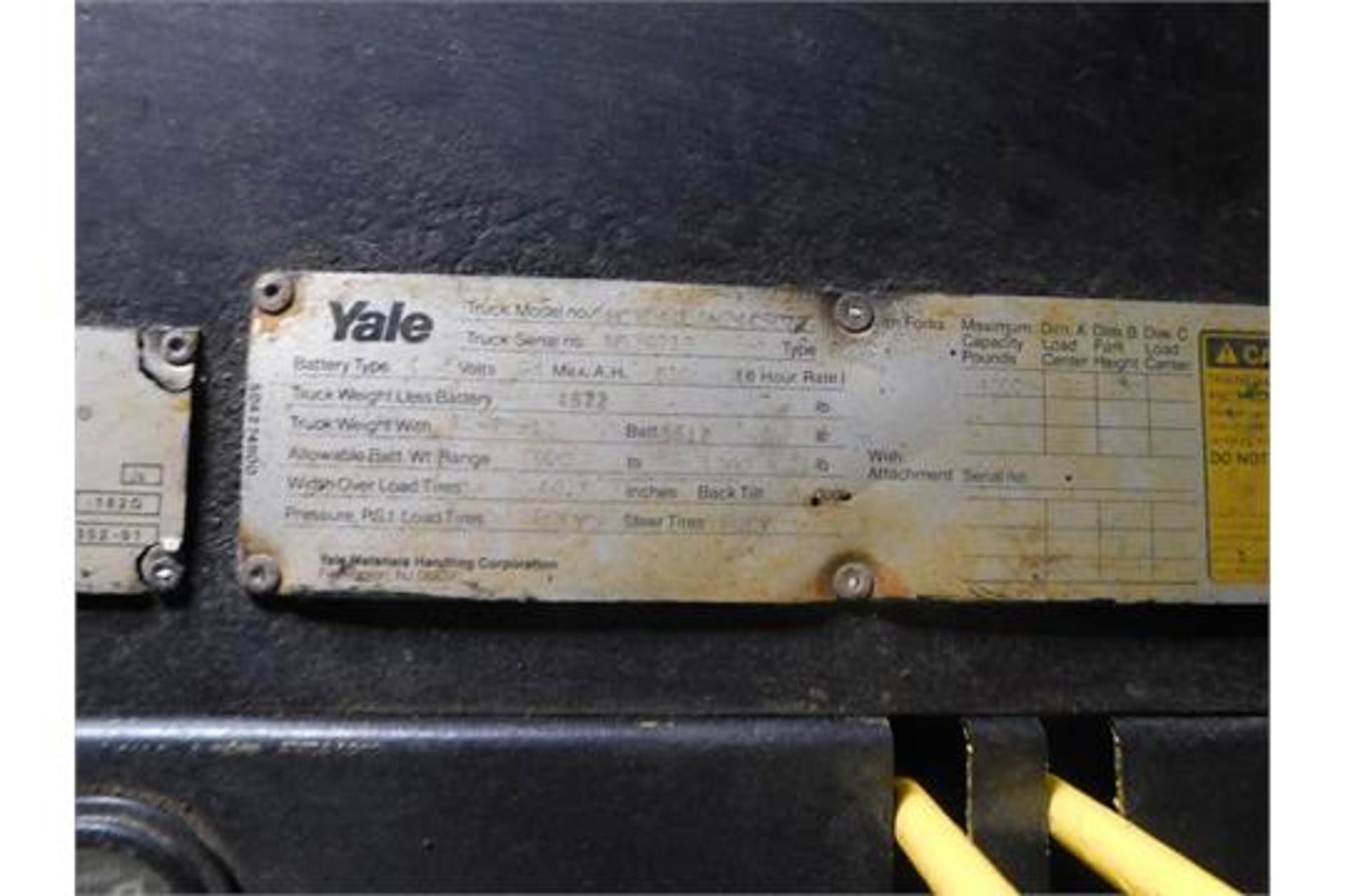 Yale Electric Pallet Jack, Model #MCW040LN24CS072, 510 Amps, 24 Volts, 3 ft. Forks, Serial #N539212 - Image 6 of 7