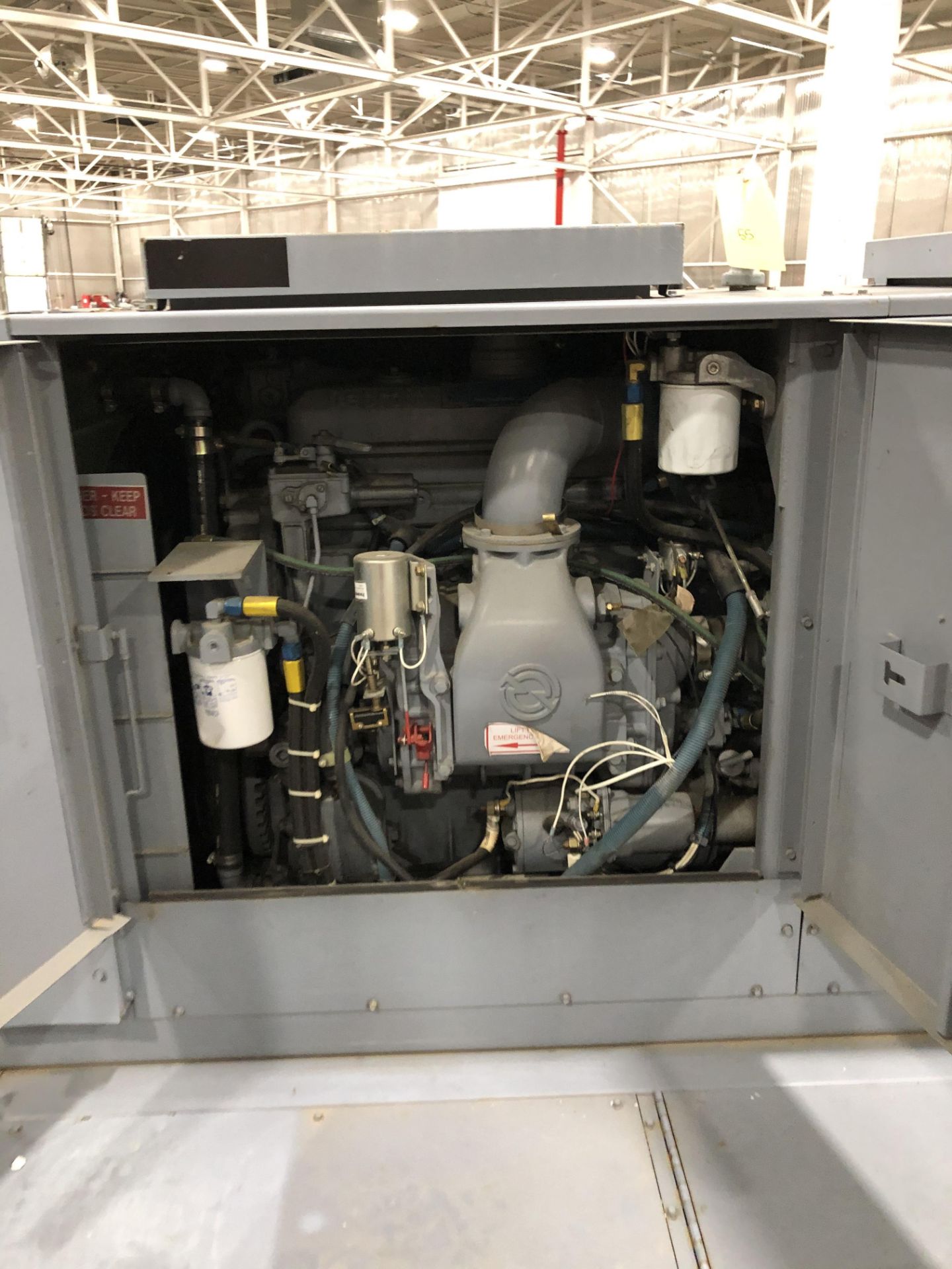 U.S. Air Force Diesel Generator on Wheels, 72 KW, 400HZ, Generator Set Type A/M32A-86D, - Image 8 of 10