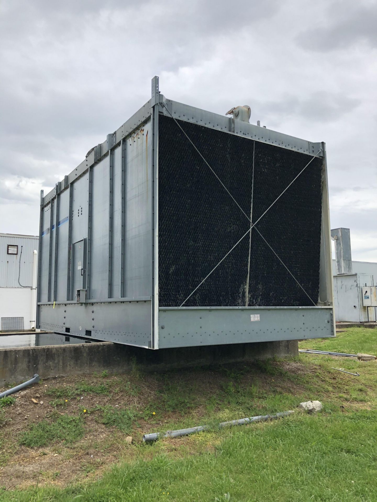 Marley NCSseries 722 ton Cooling Tower, Rigging/ Loading Fee: $1500 - Image 2 of 6