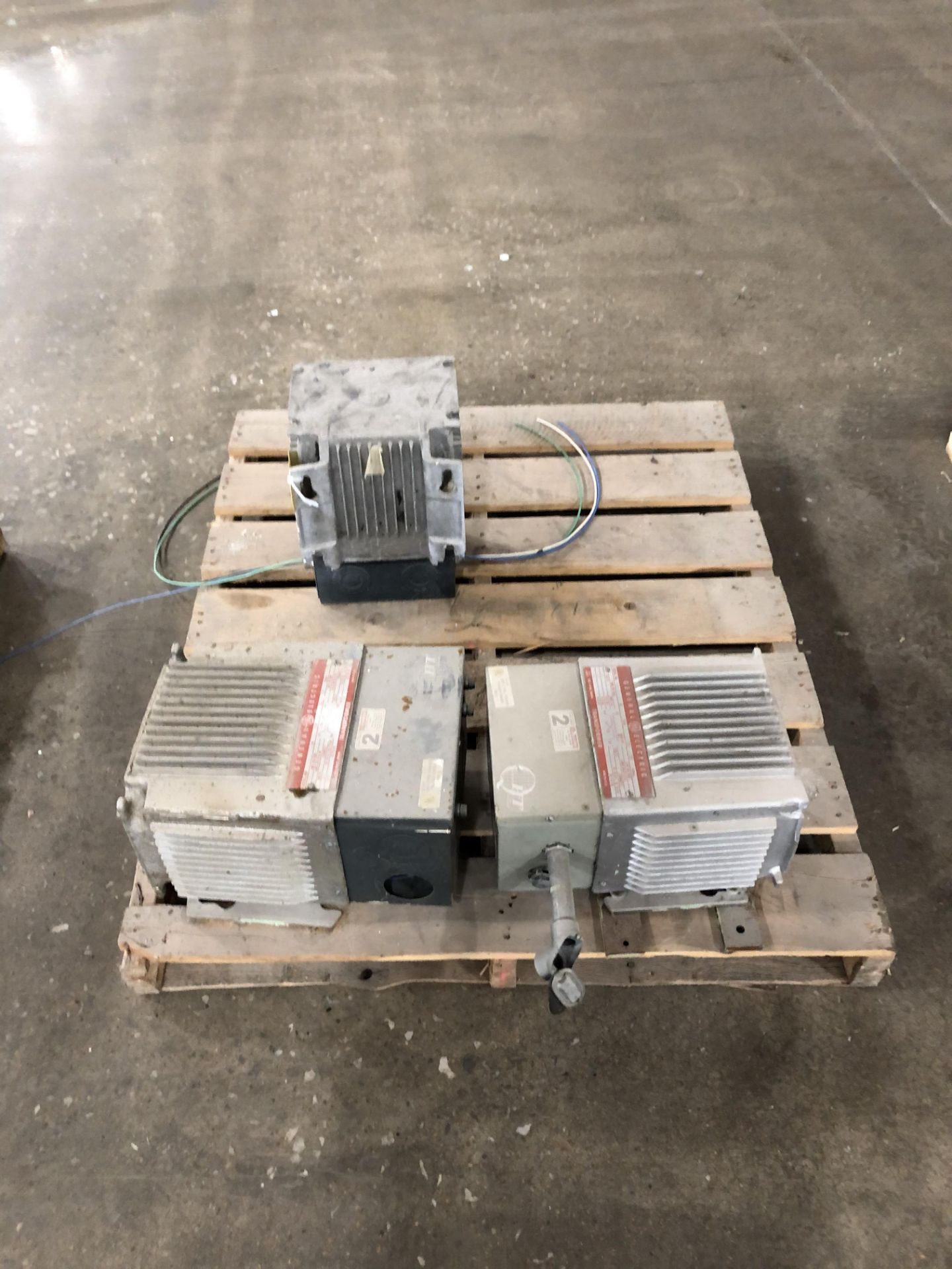 Pallet of Miscellaneous General Electric Transformers, Rigging/ Loading Fee: $25