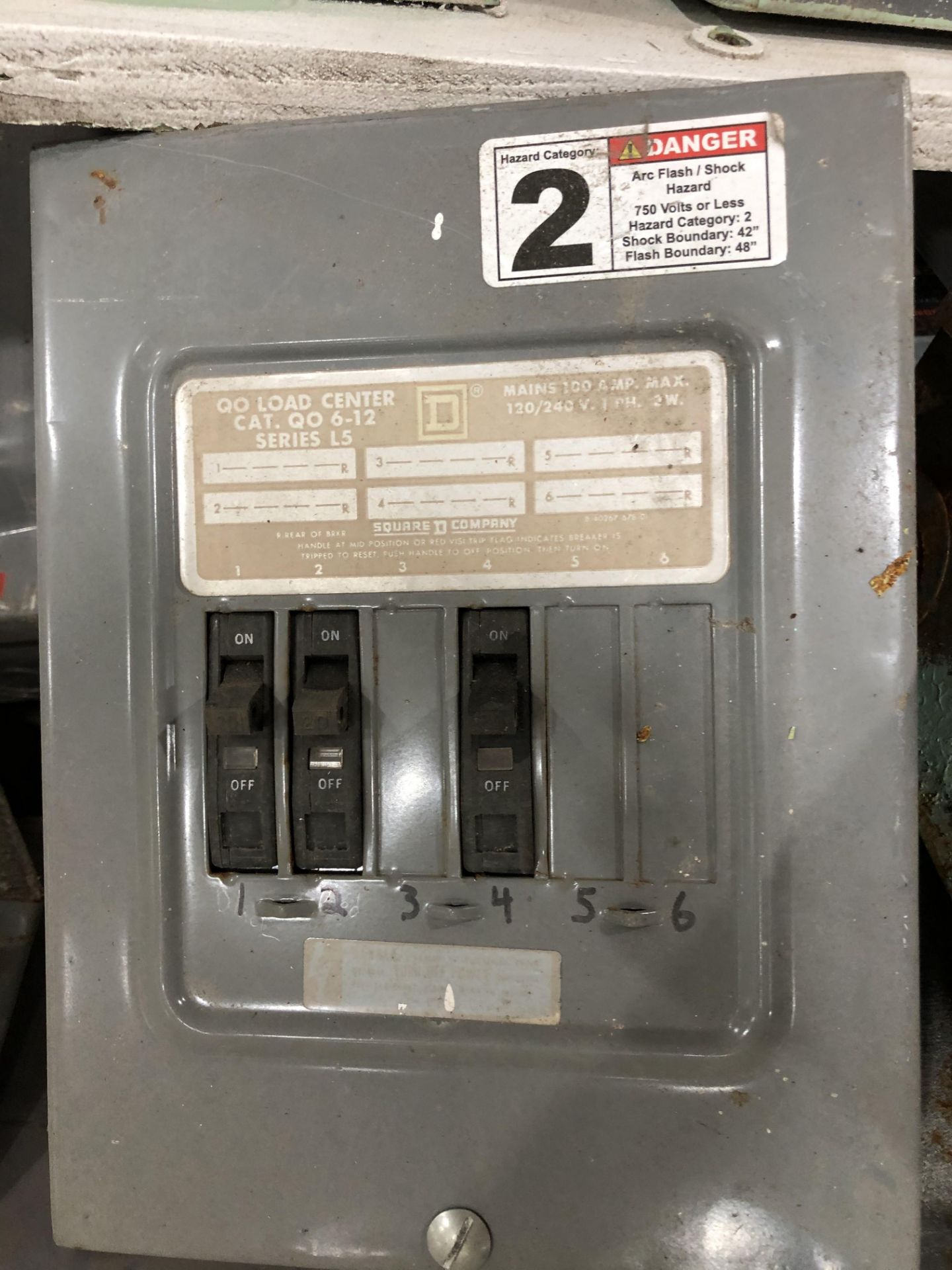 GE 60 and 30 Amp tap boxes 600/480/240V/3p/3w, Rigging/ Loading Fee: $25 - Image 4 of 5